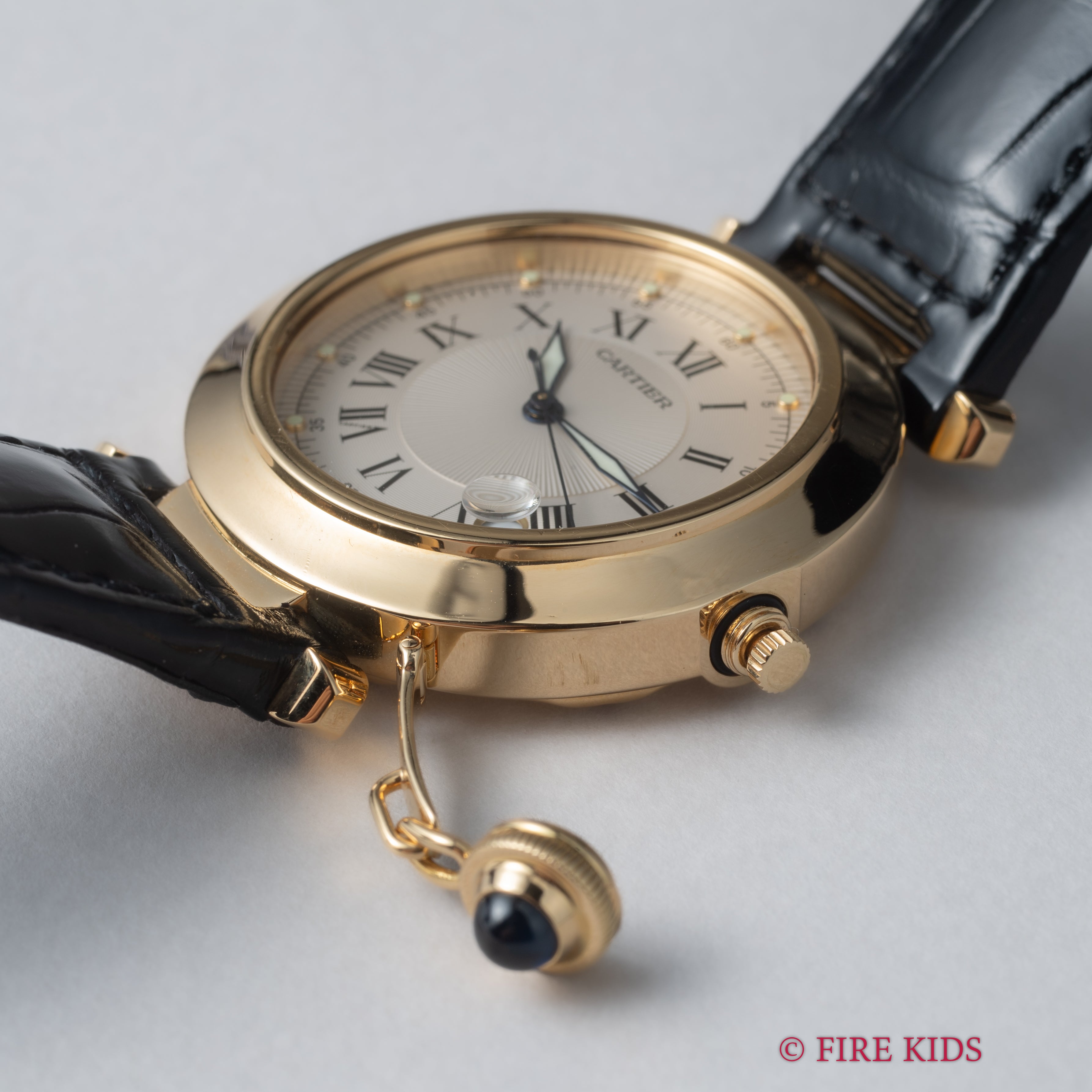 カルティエ 18金無垢パシャ 1990年代製 自動巻き ホワイトローマンダイヤル 純正18金無垢Dバックル付