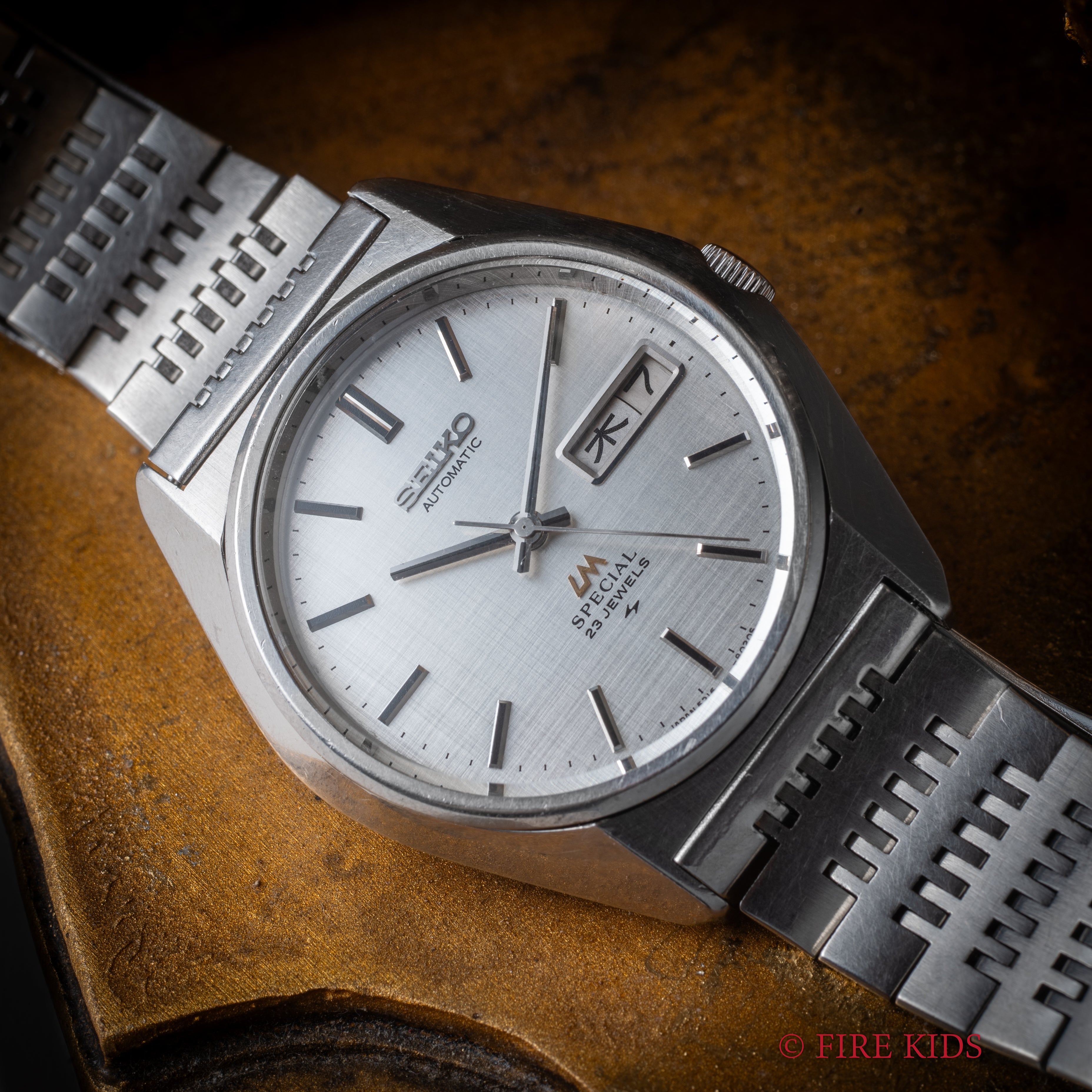 セイコー ロードマチック スペシャル 1976年製 Ref.5216-8020 シルバーリネンダイヤル 純正ブレス