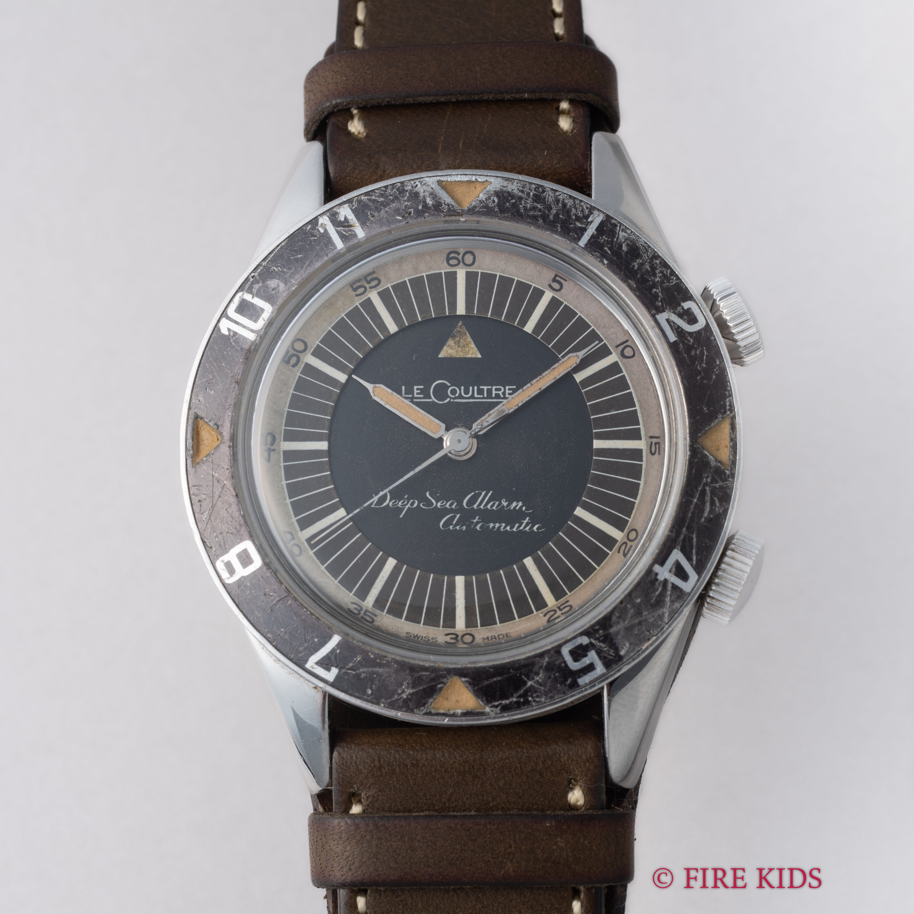 ルクルト ディープシーアラーム 1959年製 ジャガールクルトアーカイブ付き メモボックスダイバー 自動巻