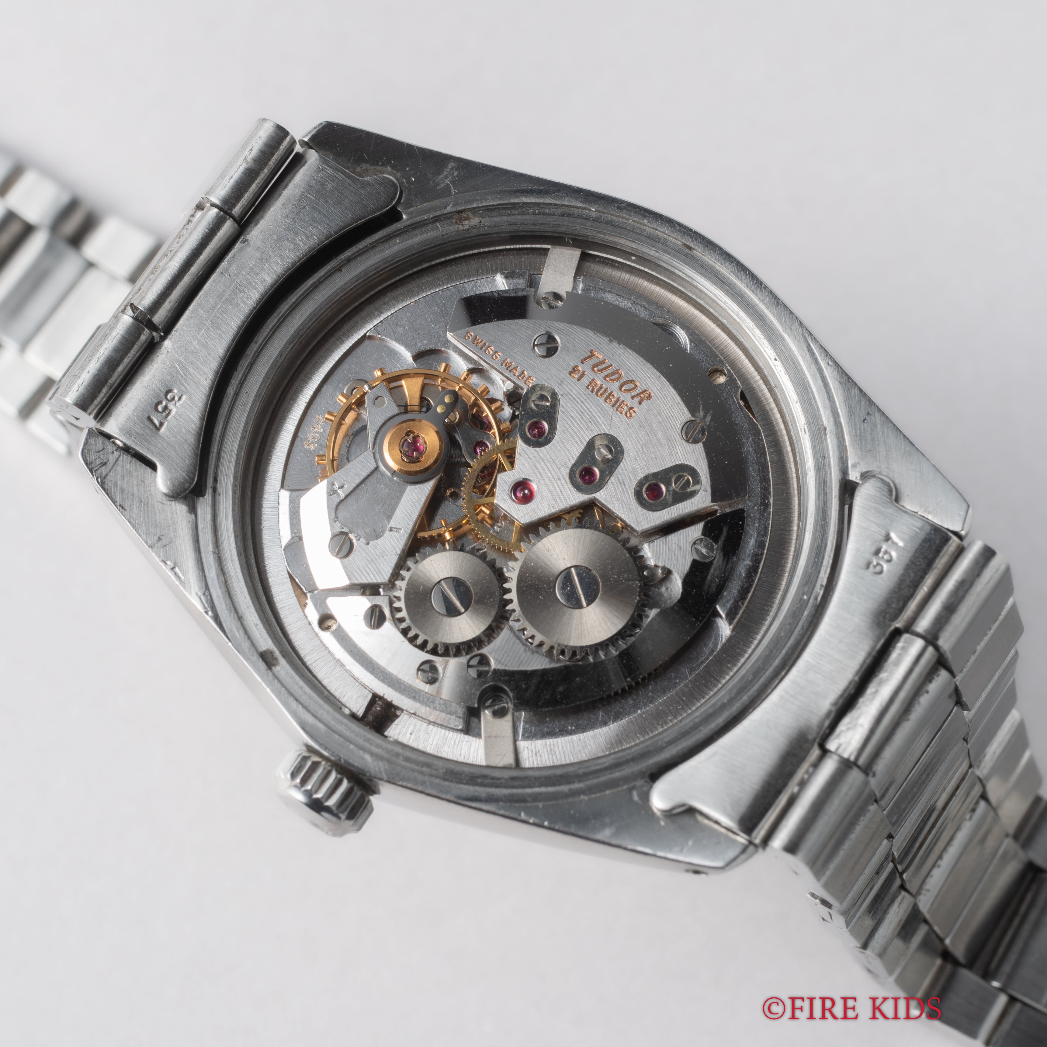 チューダー デカバラ オイスターデイト 1965年製 Ref.7962 シルバーダイヤル 純正巻きブレス付き