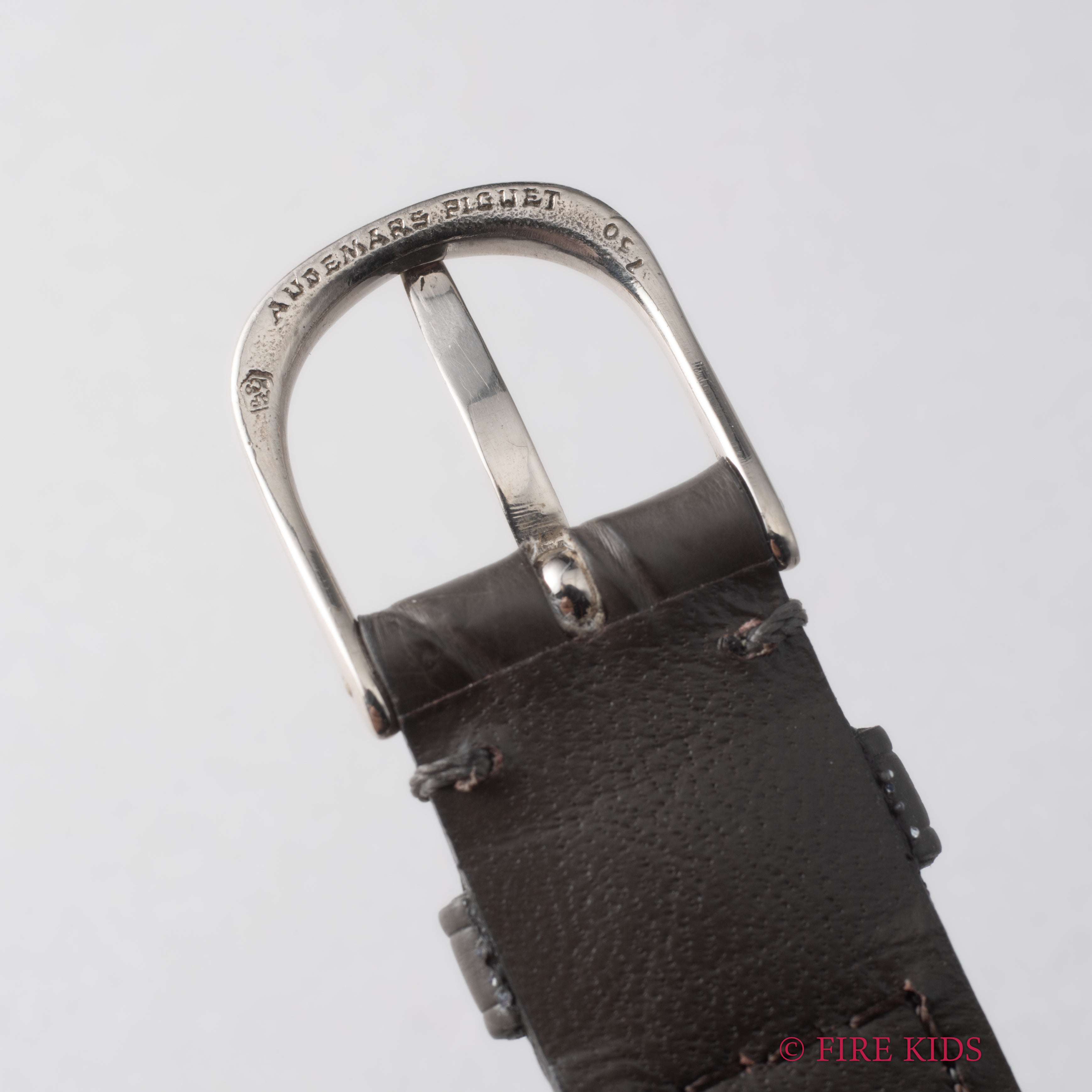 オーデマ・ピゲ 18金無垢ホワイトゴールドエクストラフラット 1970年代後半製 Cal.2090 純正18KWG尾錠