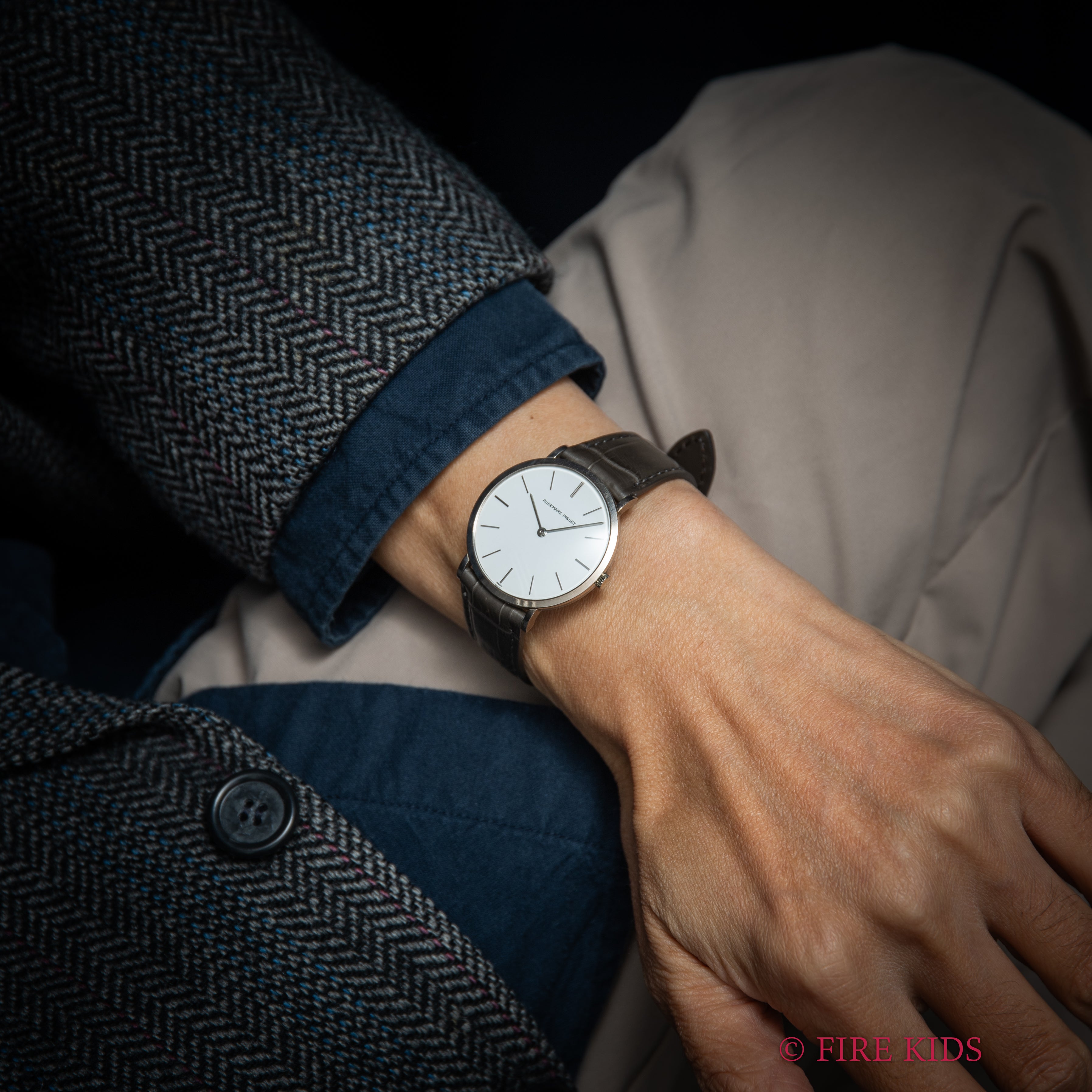 オーデマ・ピゲ 18金無垢ホワイトゴールドエクストラフラット 1970年代後半製 Cal.2090 純正18KWG尾錠