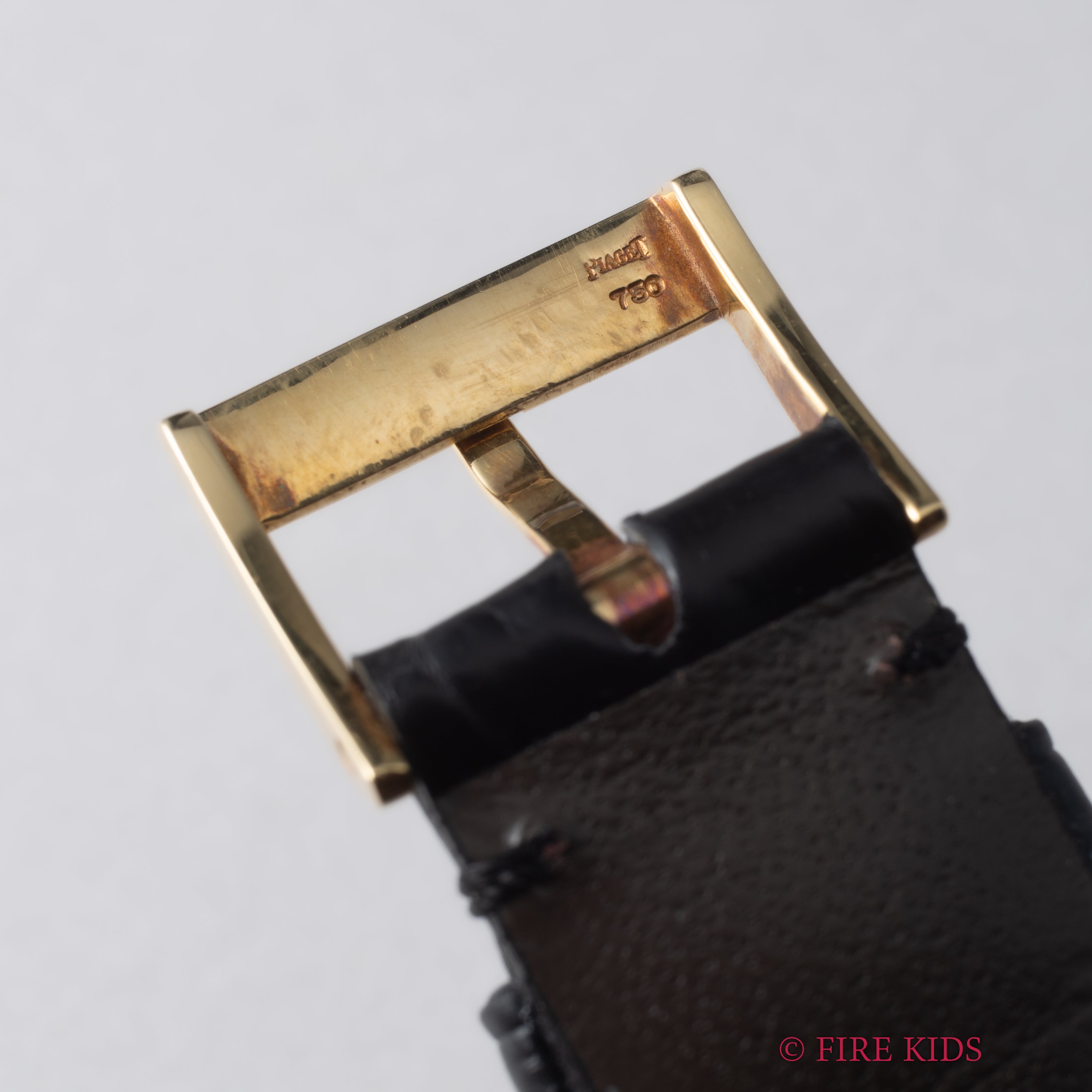 ピアジェ 18金無垢ウルトラシン ローマンダイヤル 1980年代製 Cal.9P2 純正金無垢尾錠