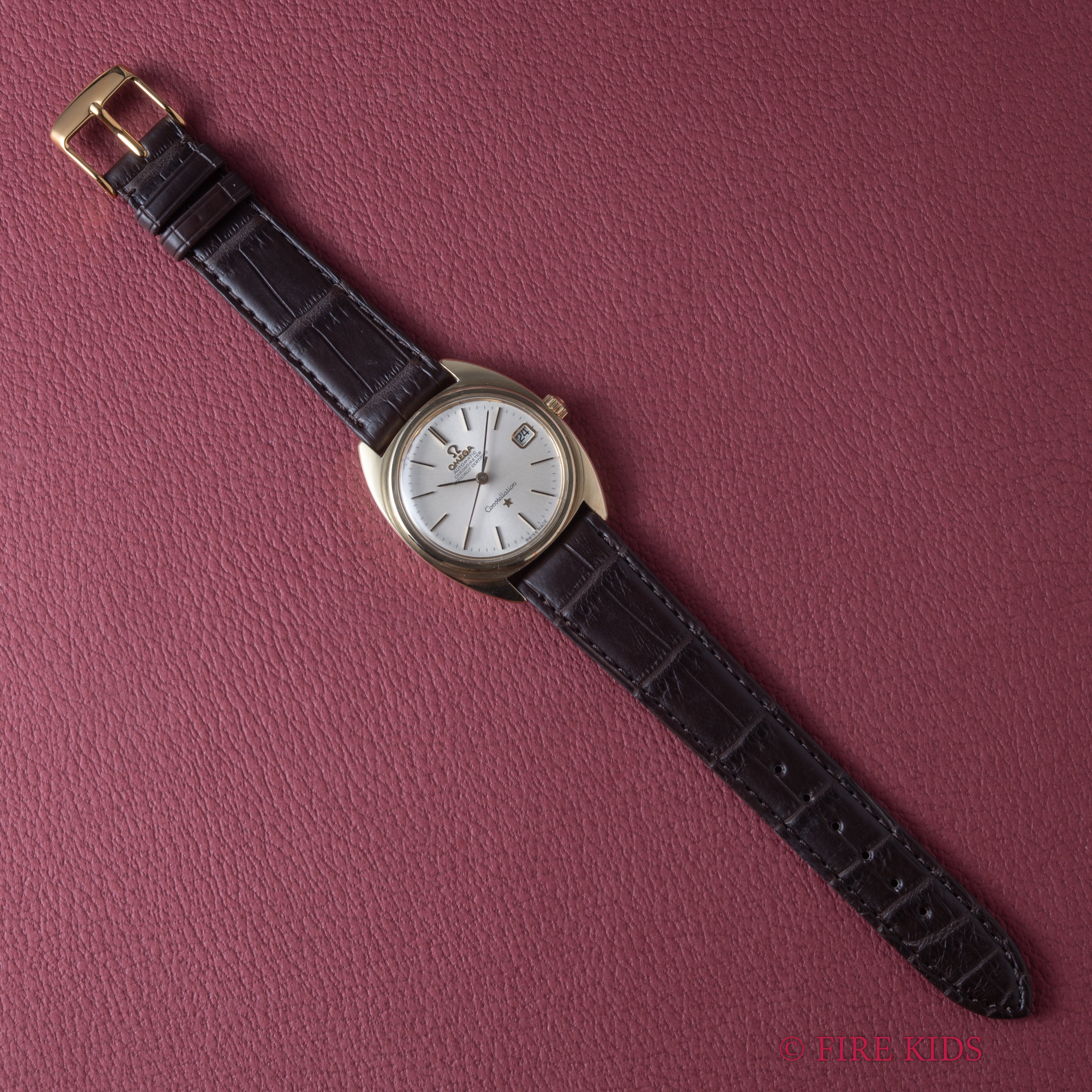 オメガ コンステレーション 1966年製 トップゴールドケース ジェンタデザイン初期型 Cal.561 自動巻クロノメーター