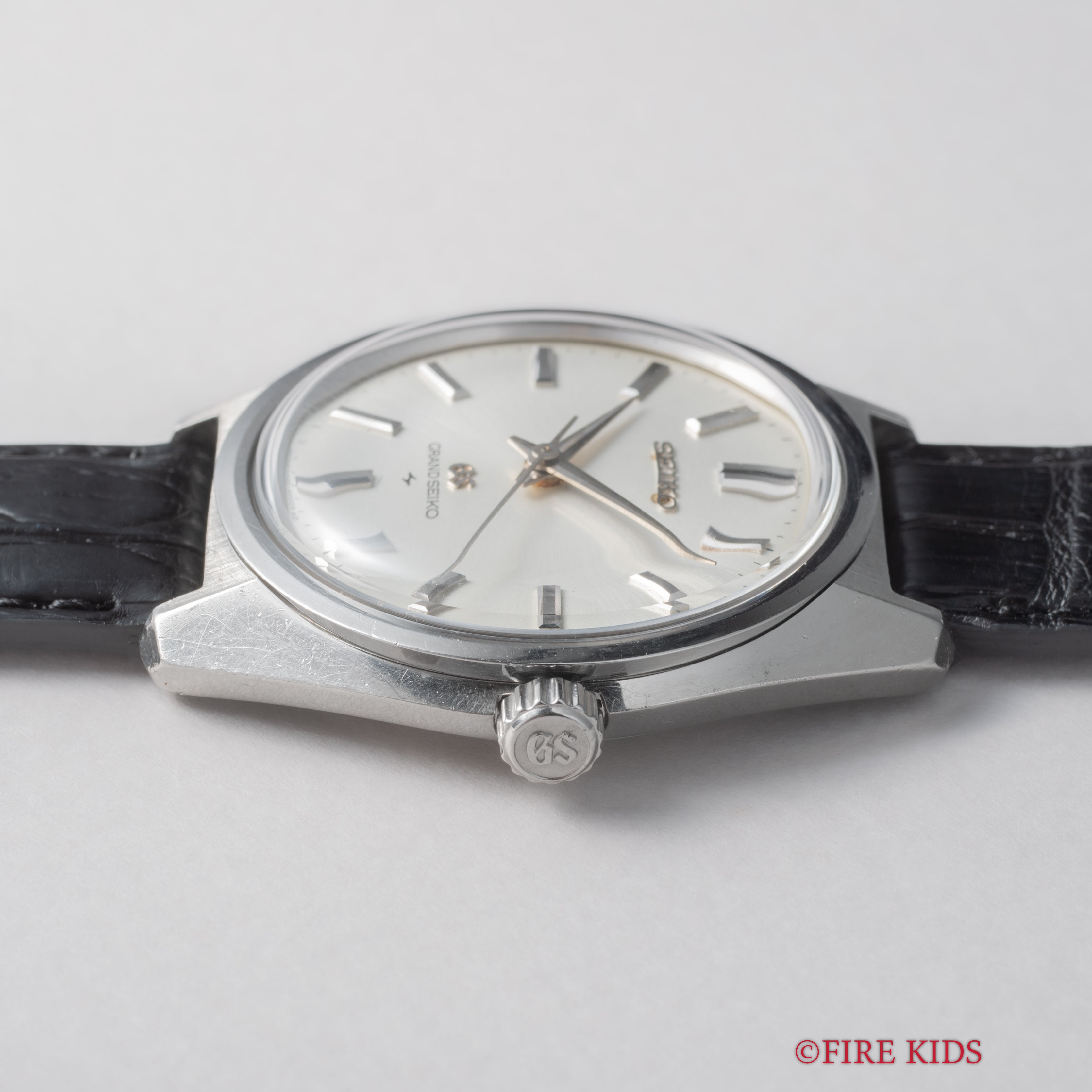 グランドセイコー 手巻き 1967年製 44GS 後期 Ref.4420-9000 セイコースタイルケース