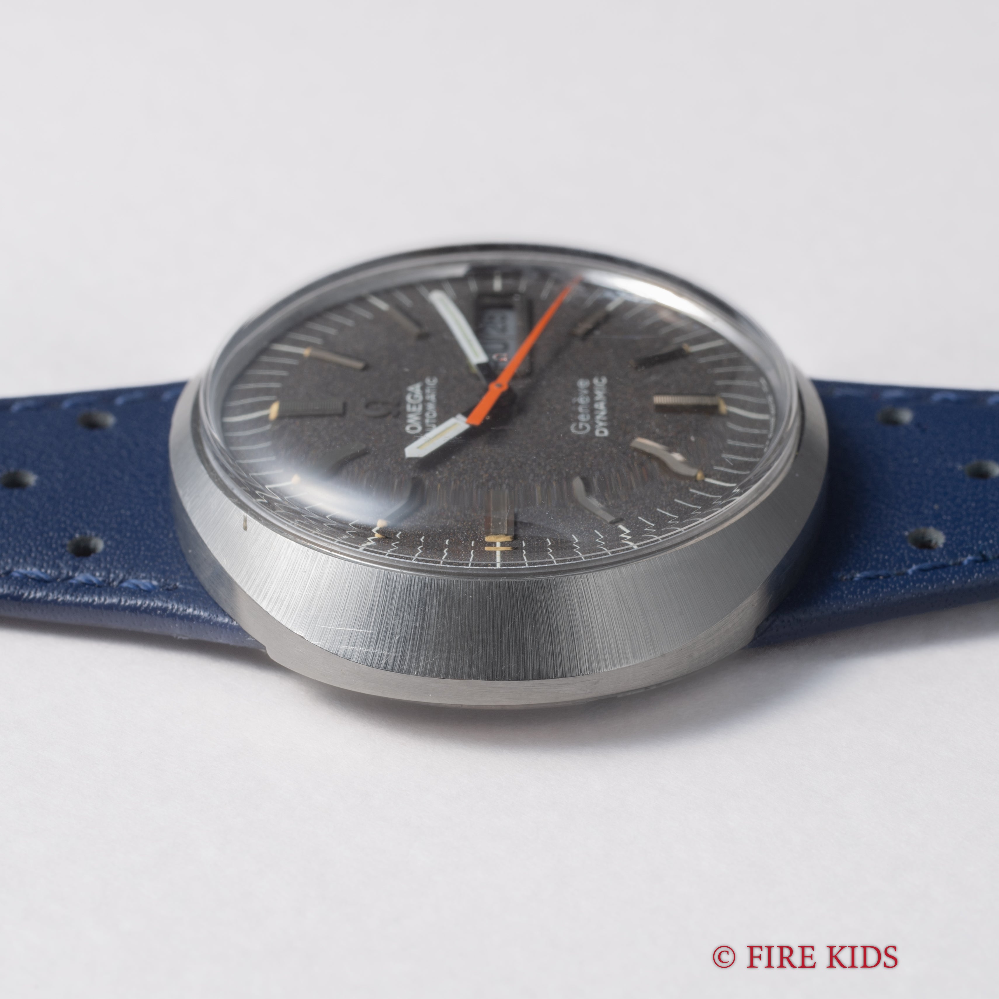 オメガ ジュネーブ ダイナミック Ref.166.079 1971年製 純正尾錠付き 自動巻き