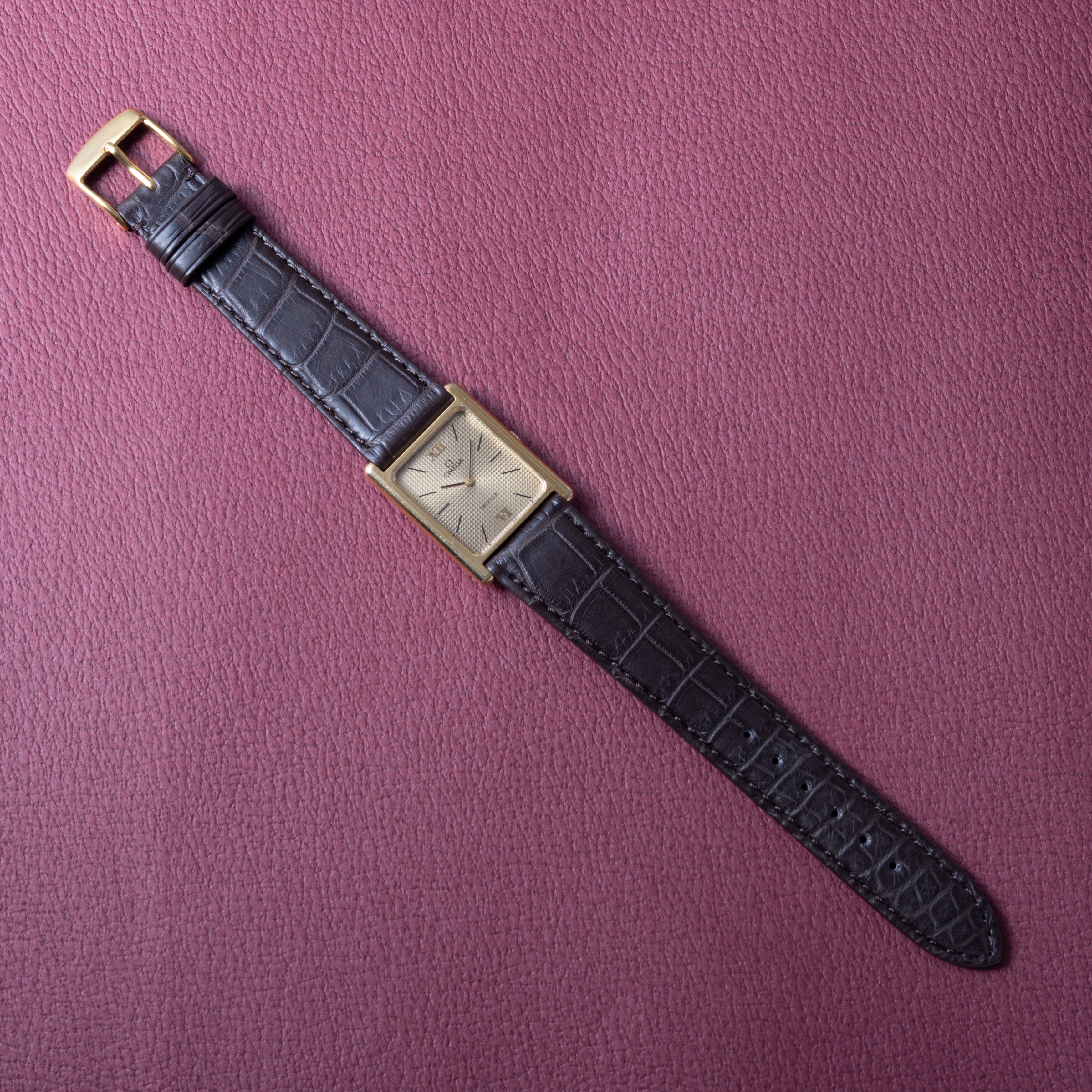 オメガ デ・ヴィル 1973年製 タンクウオッチ 手巻き 金張り Cal.625