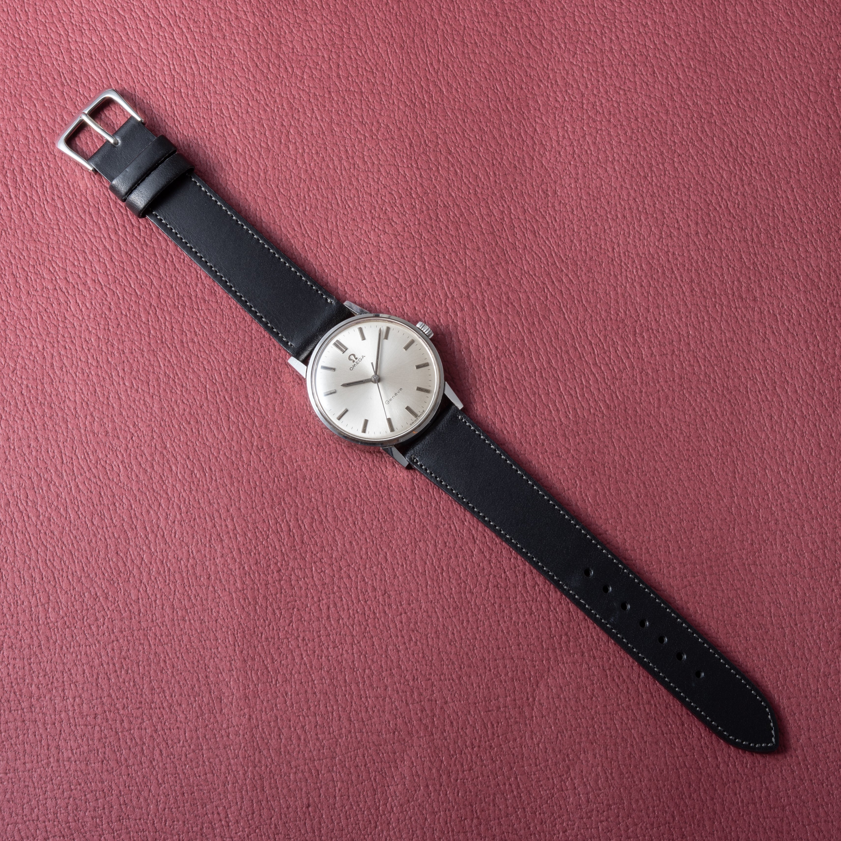 オメガ ジュネーブ 1967年製 手巻き ラウンドケース Ref.135.011 ノンデイト