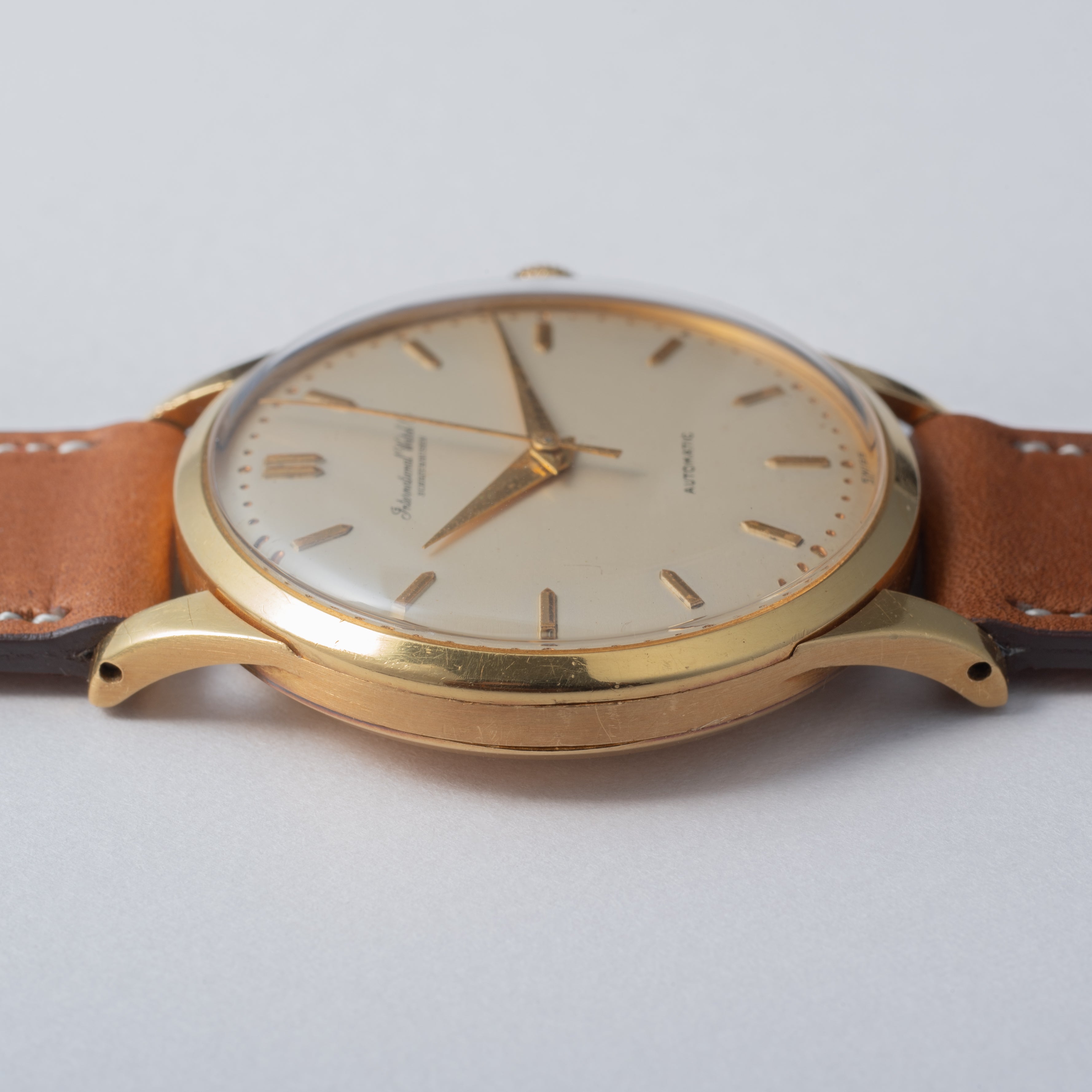 IWC ラウンドケース 1960年製 18金無垢 オートマチック Cal.853