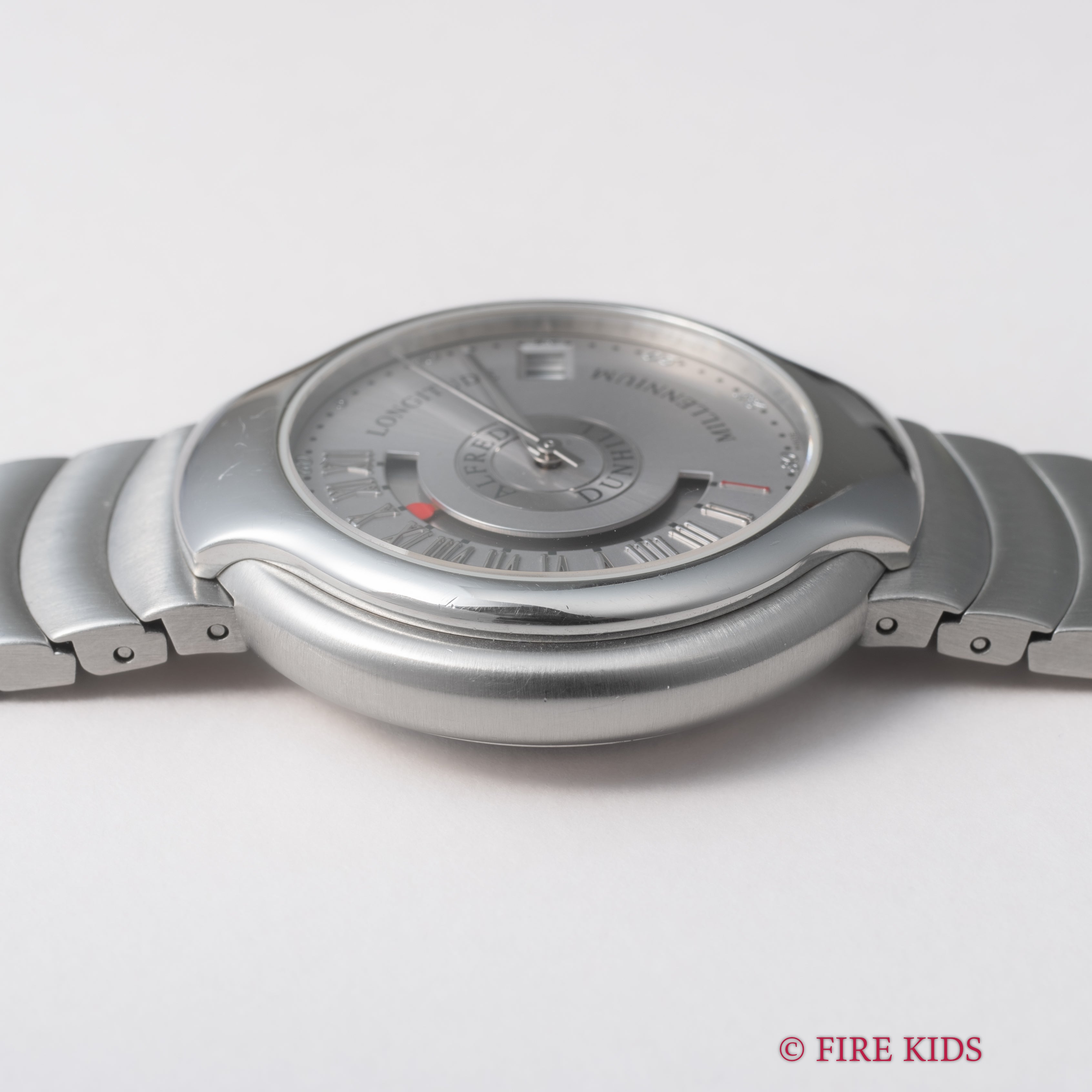 ダンヒル ミレニアム ロンジチュード 自動巻き 1999年製 シルバーダイヤル 純正ブレス付き