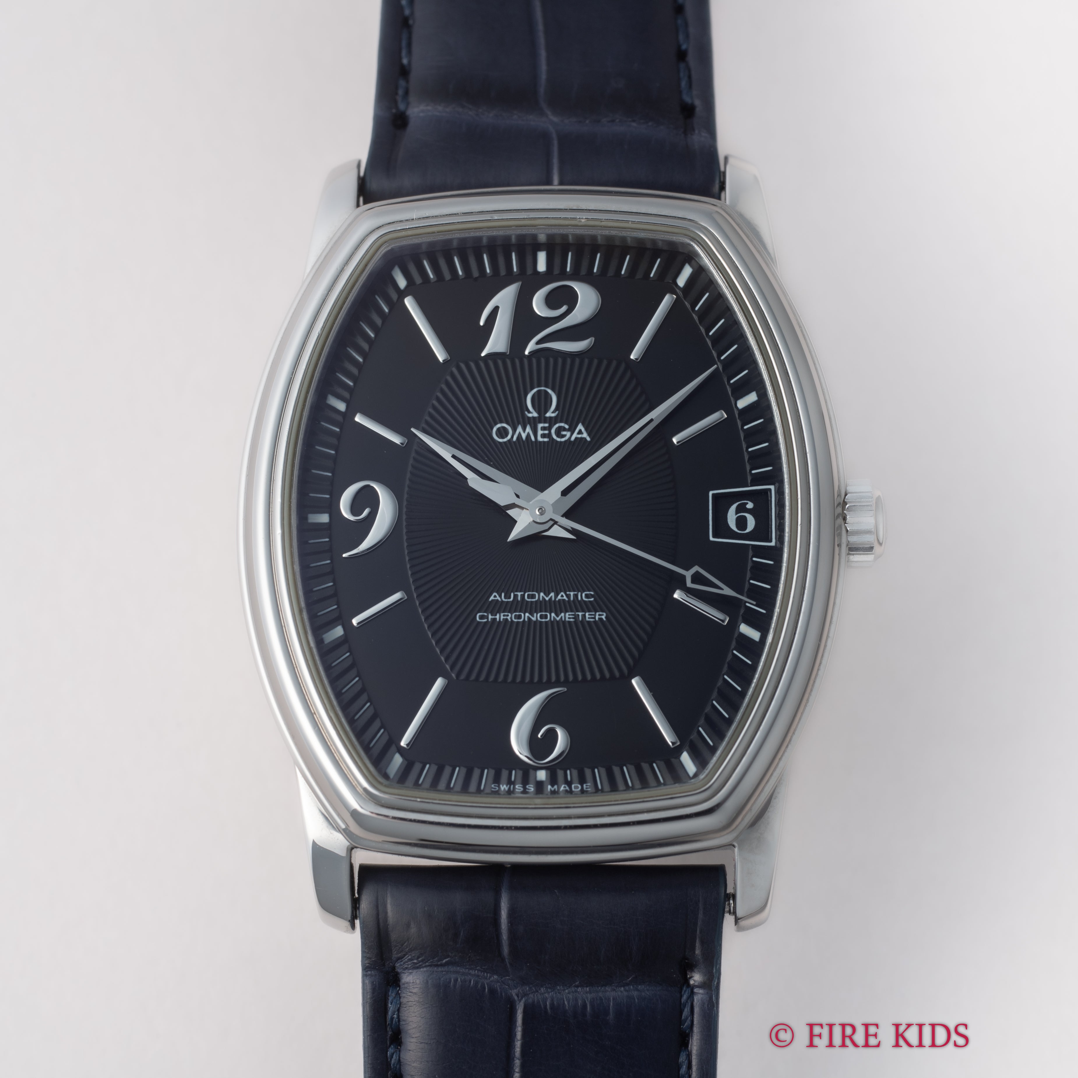 オメガ デ・ヴィル プレステージ クロノメーター 自動巻 トノーケース 1999年製 純正尾錠付き