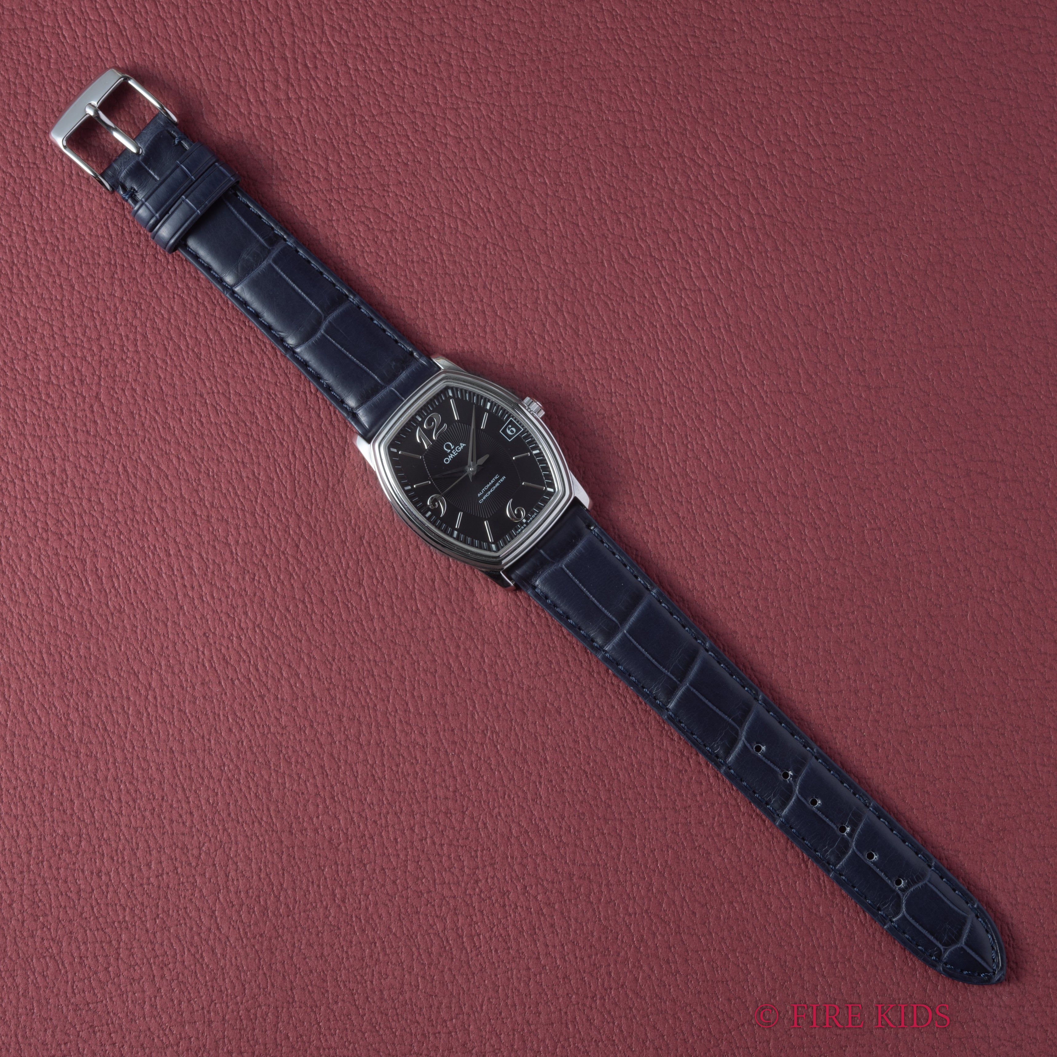 オメガ デ・ヴィル プレステージ クロノメーター 自動巻 トノーケース 1999年製 純正尾錠付き