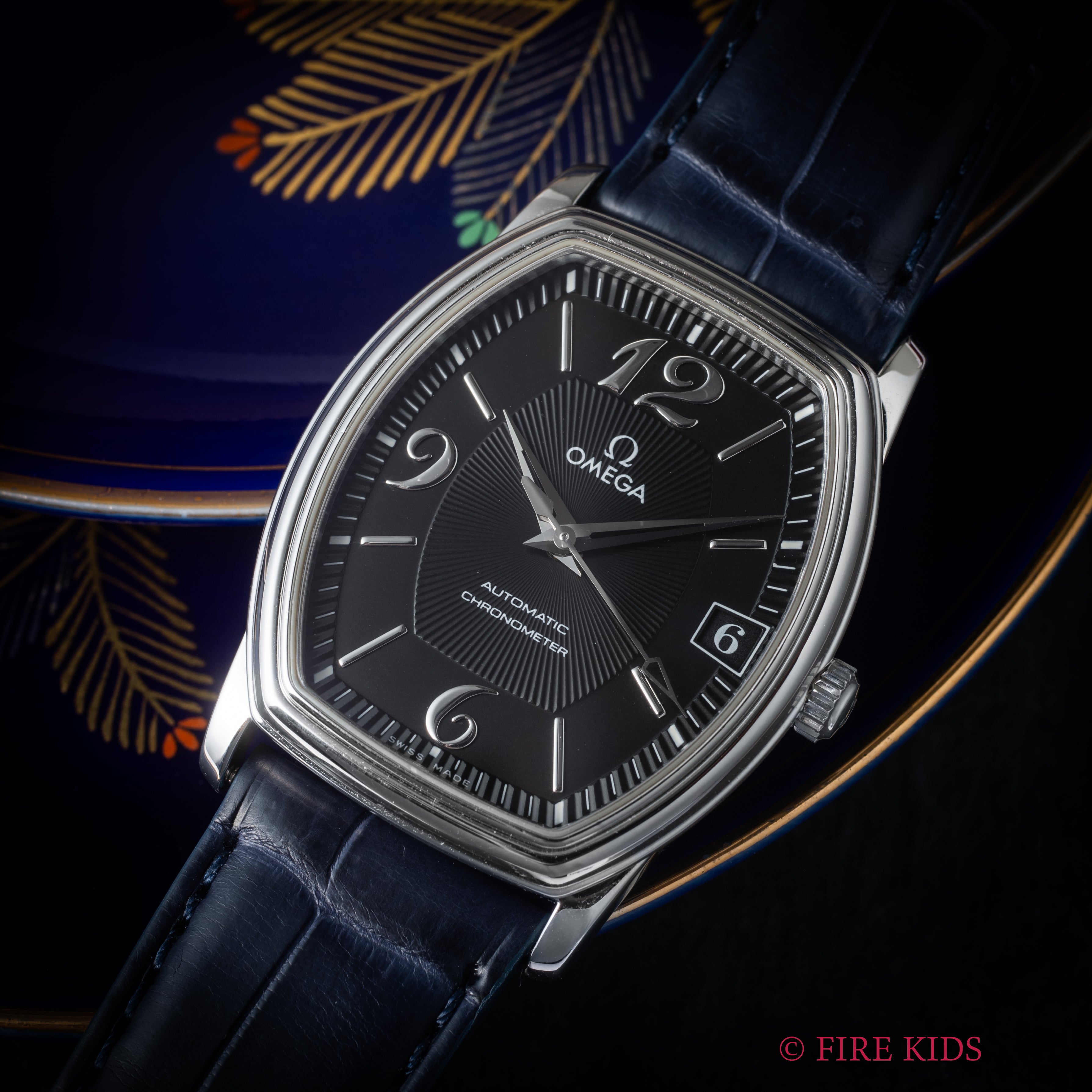 オメガ デ・ヴィル プレステージ クロノメーター 自動巻 トノーケース 1999年製 純正尾錠付き