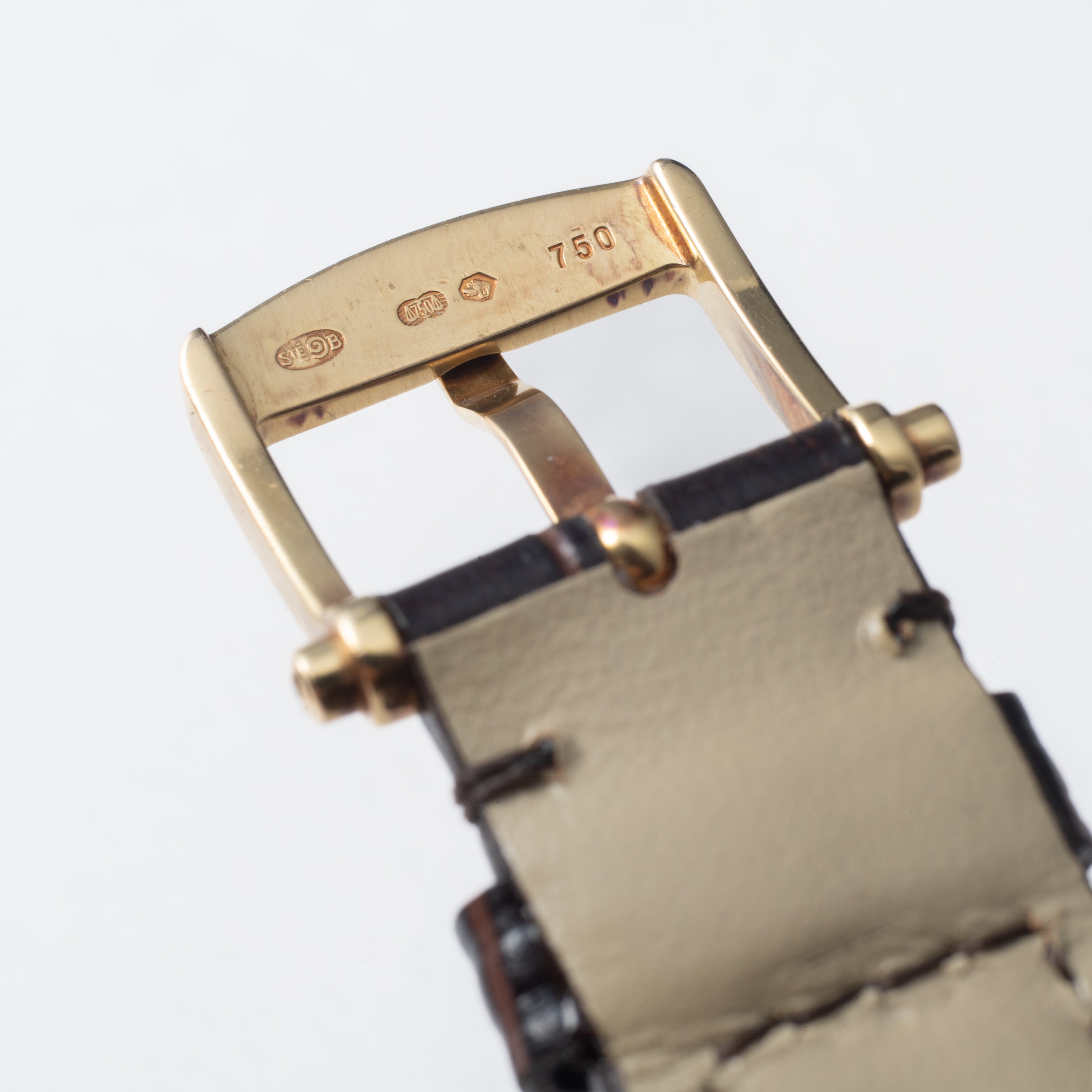 ブレゲ ヘリテージ トノーカンブレ 2002年製 Ref.8670BA12964 18金イエローゴールド 国際保証書付き