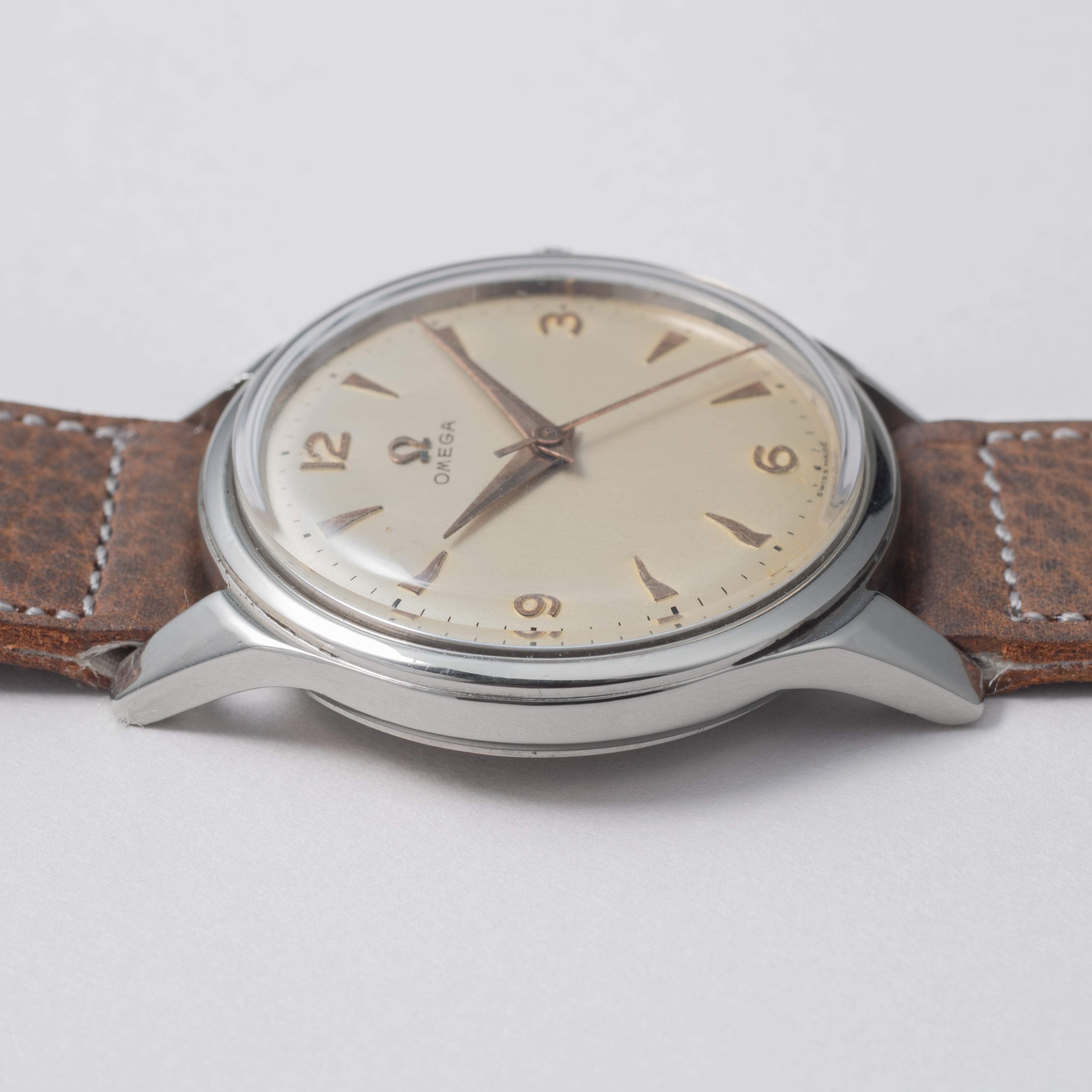 オメガ 33㎜ラウンドケース 1950年製 手巻き Cal.371 オリジナルアイボリーダイヤル