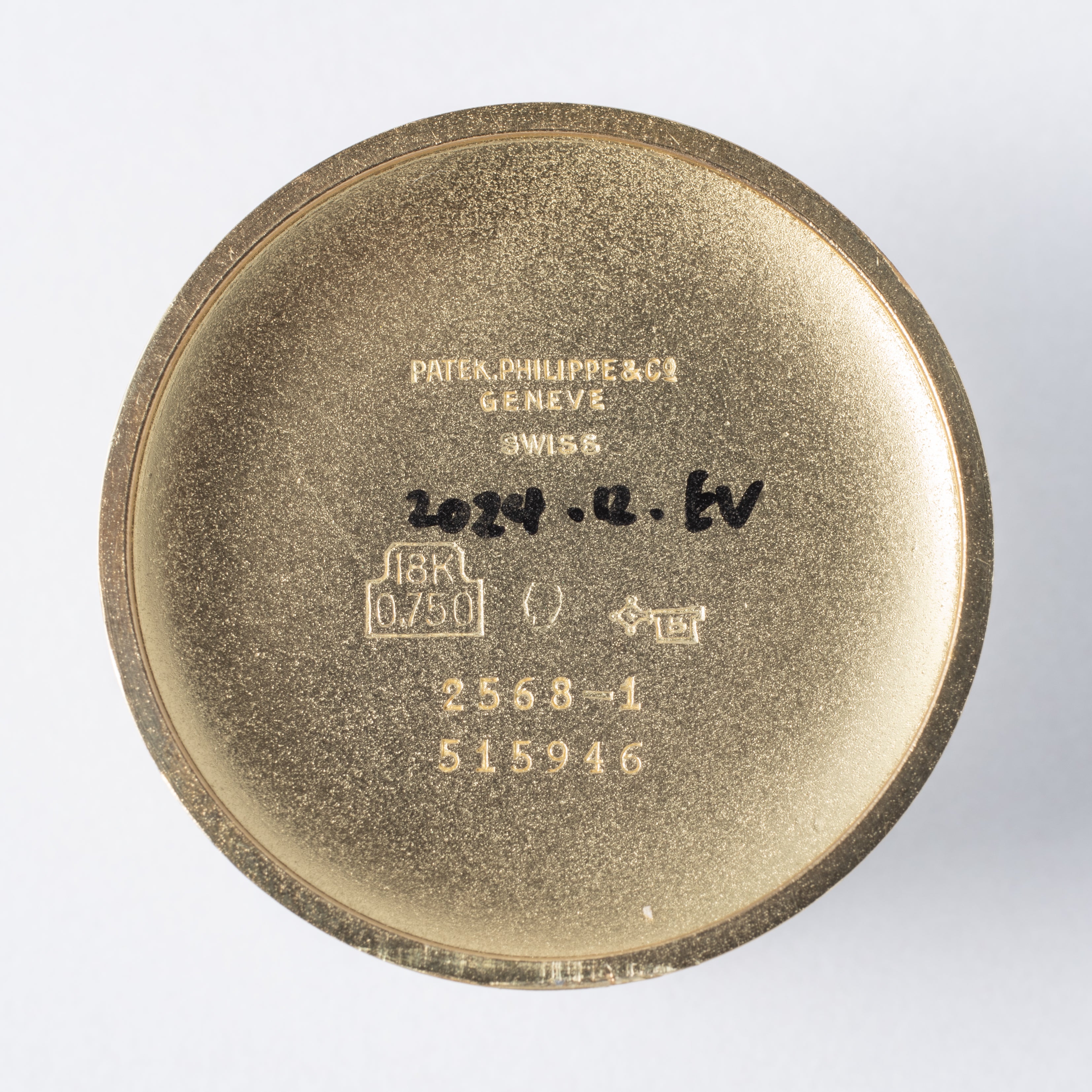 パテックフィリップ カラトラバ 1957年製 Ref.2568/1 18金無垢イエローゴールド 箱、サティフィケイト、純正尾錠付き