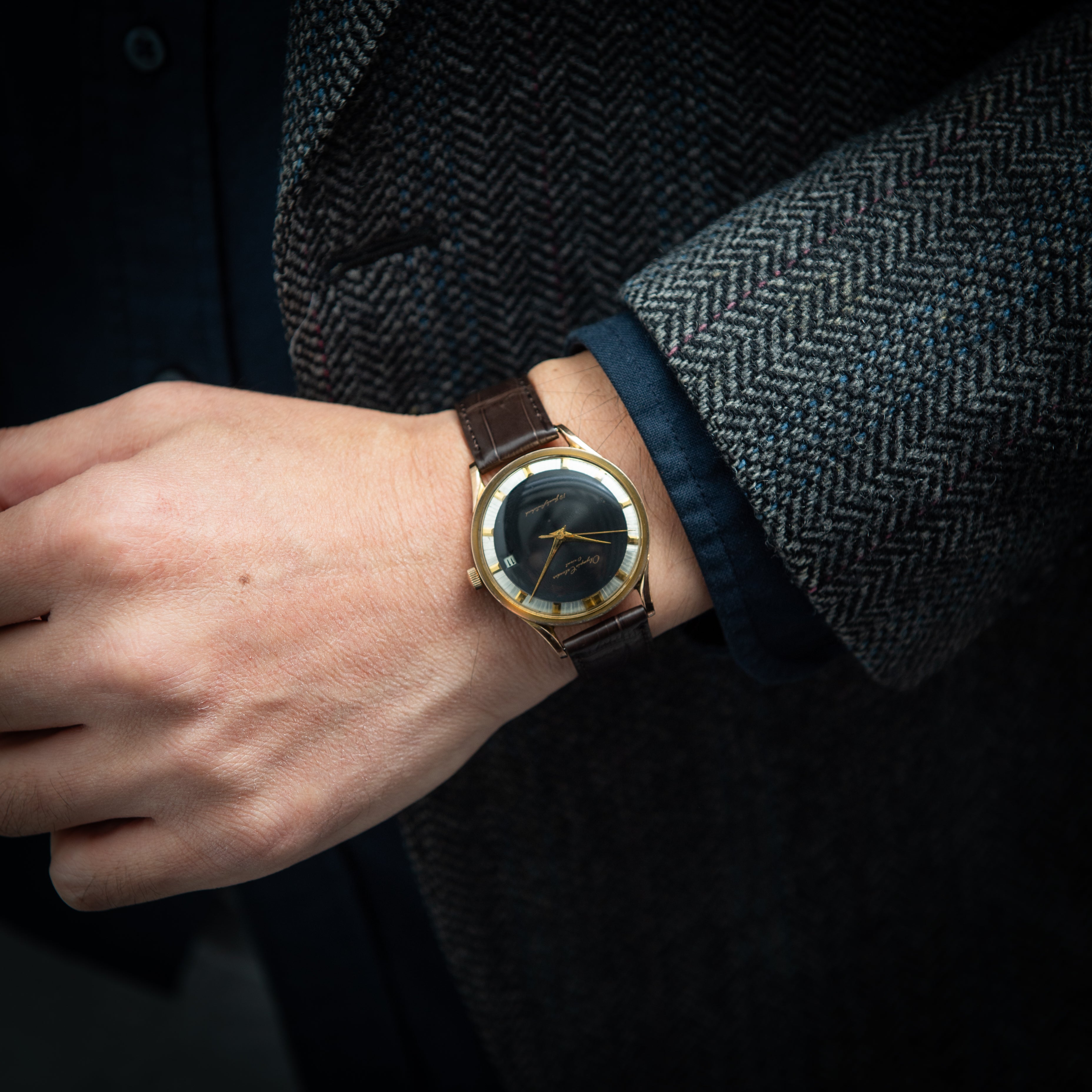 オリエント オリンピアカレンダー 1960年代製 手巻きモデル