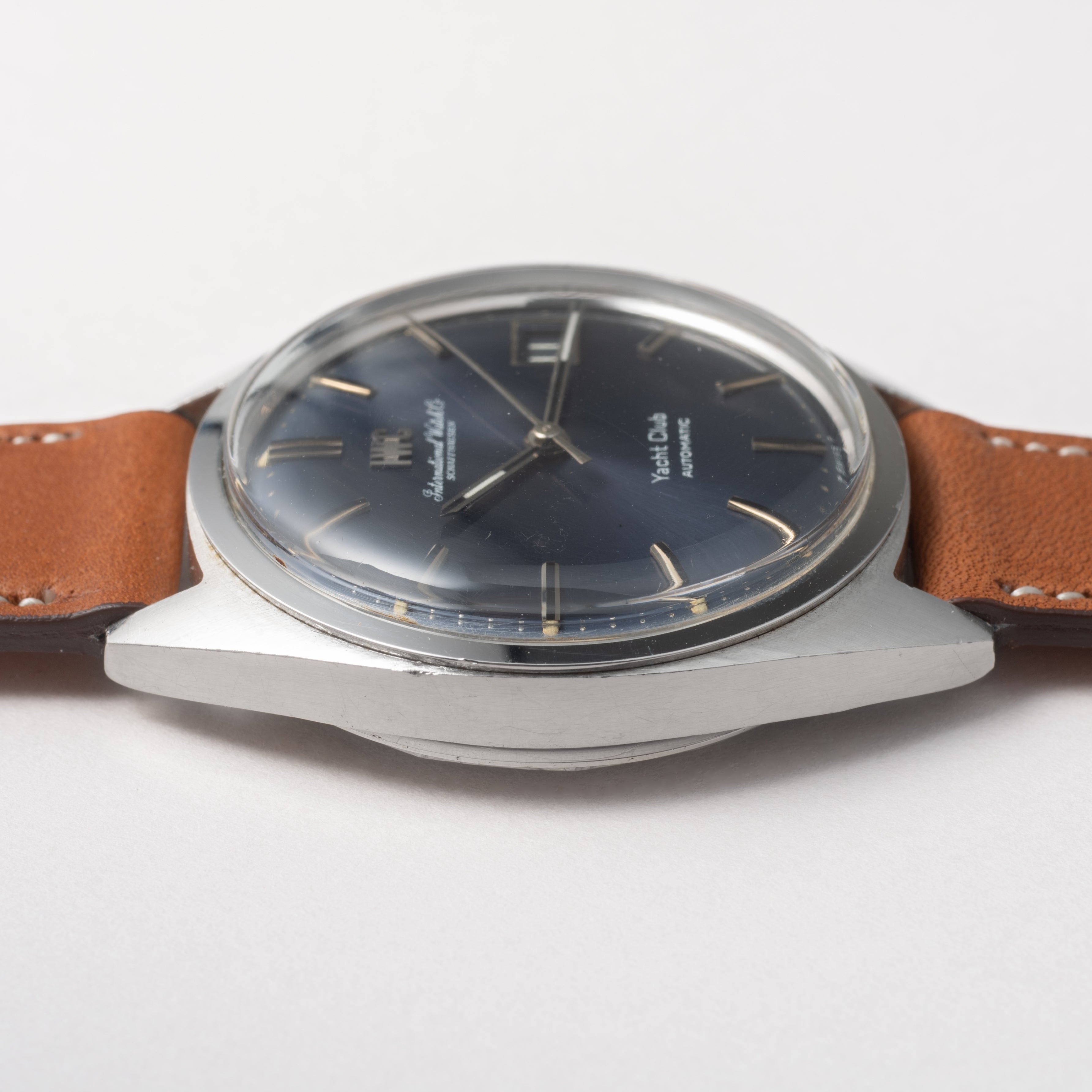 IWC ヨットクラブ 1971年製 Ref.R811AD オリジナルブルーダイヤル ペラトン式自動巻き Cal.8541B お魚リューズ