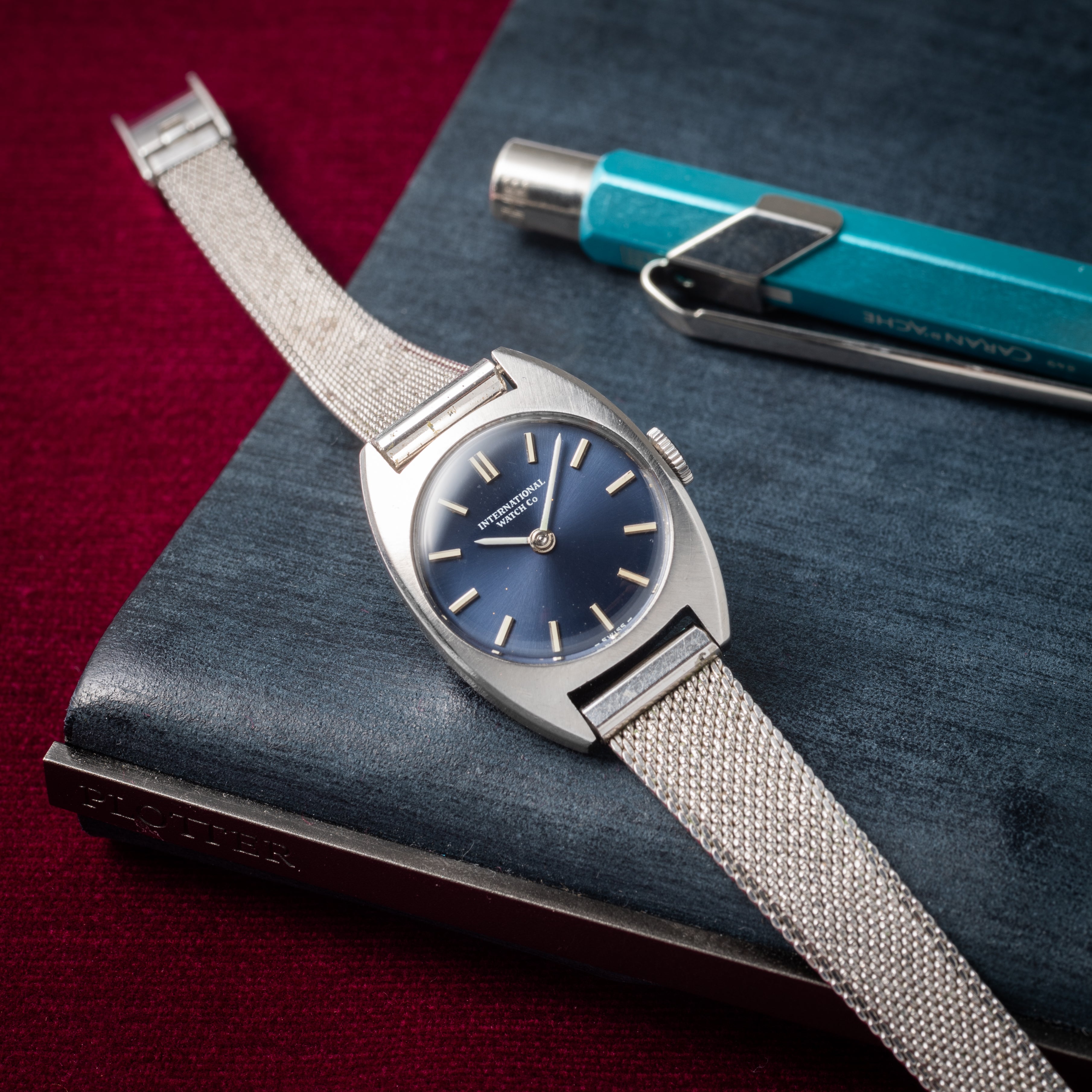 IWC レディース トノー型 1972年製 Ref.4108 手巻き Cal.412 ブルーダイヤル