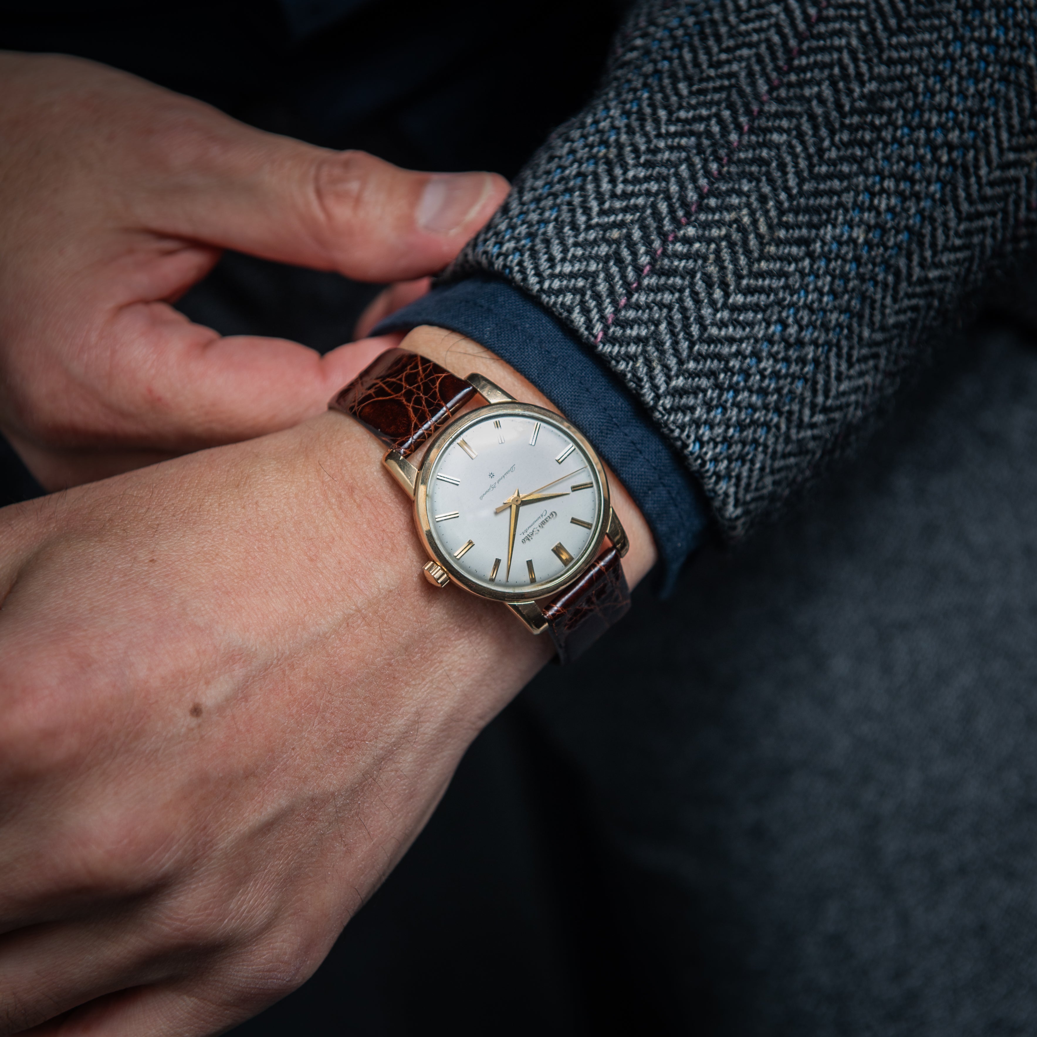 グランドセイコー ファーストモデル 1960年製 Ref.J14070GS 彫文字盤 手巻きロービート