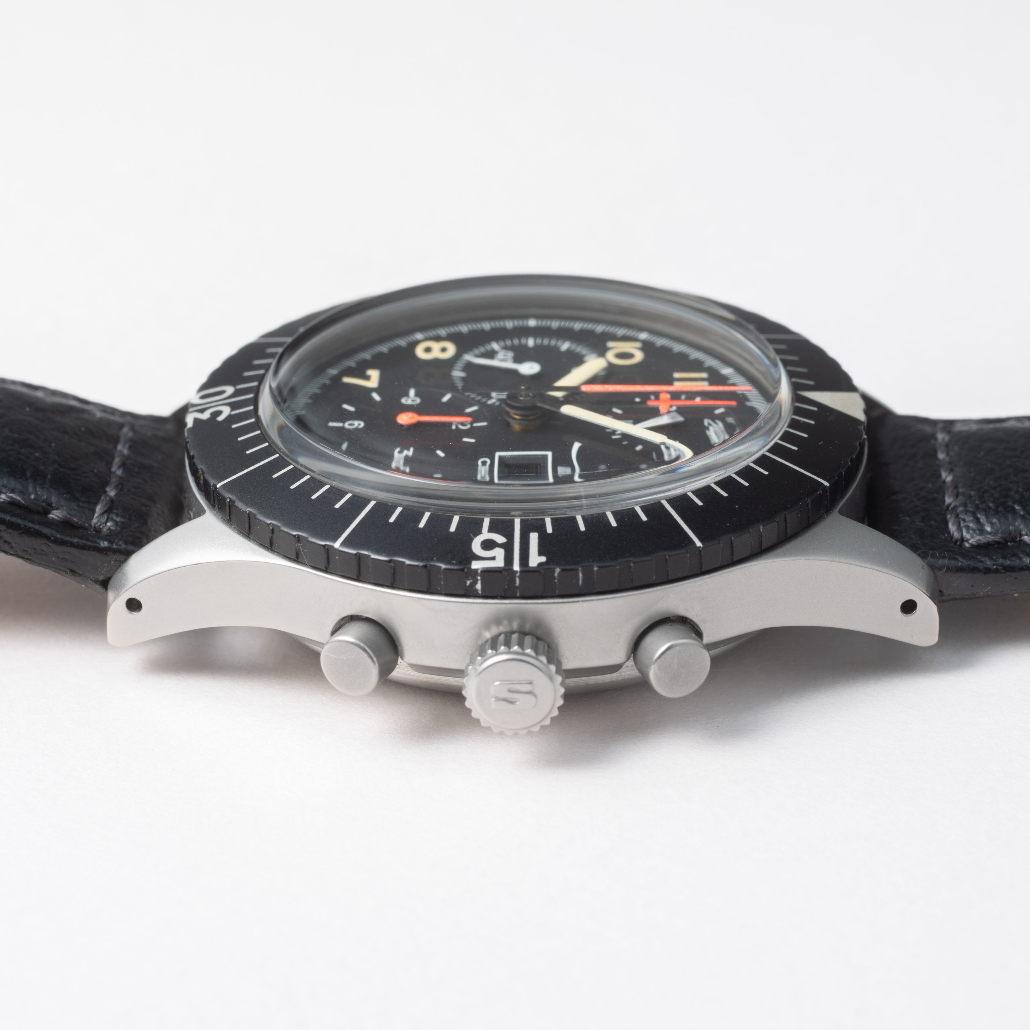 ジン ミリタリークロノグラフ 1990年代製 レマニアCal.5100搭載自動巻き 純正尾錠付き