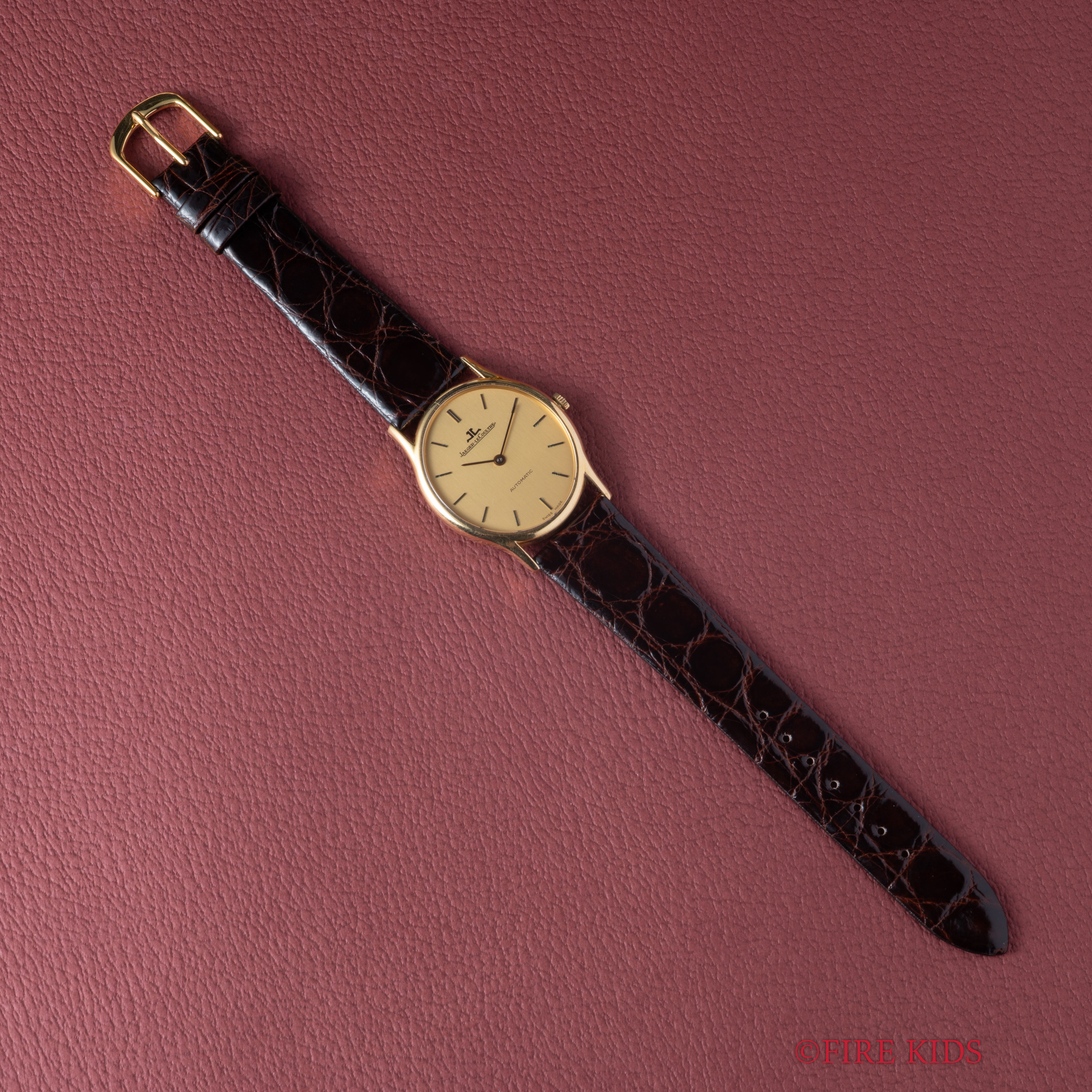 ジャガー・ルクルト ヴォーグ 18金無垢オーバルケース 1970年代製 薄型自動巻 Cal.900