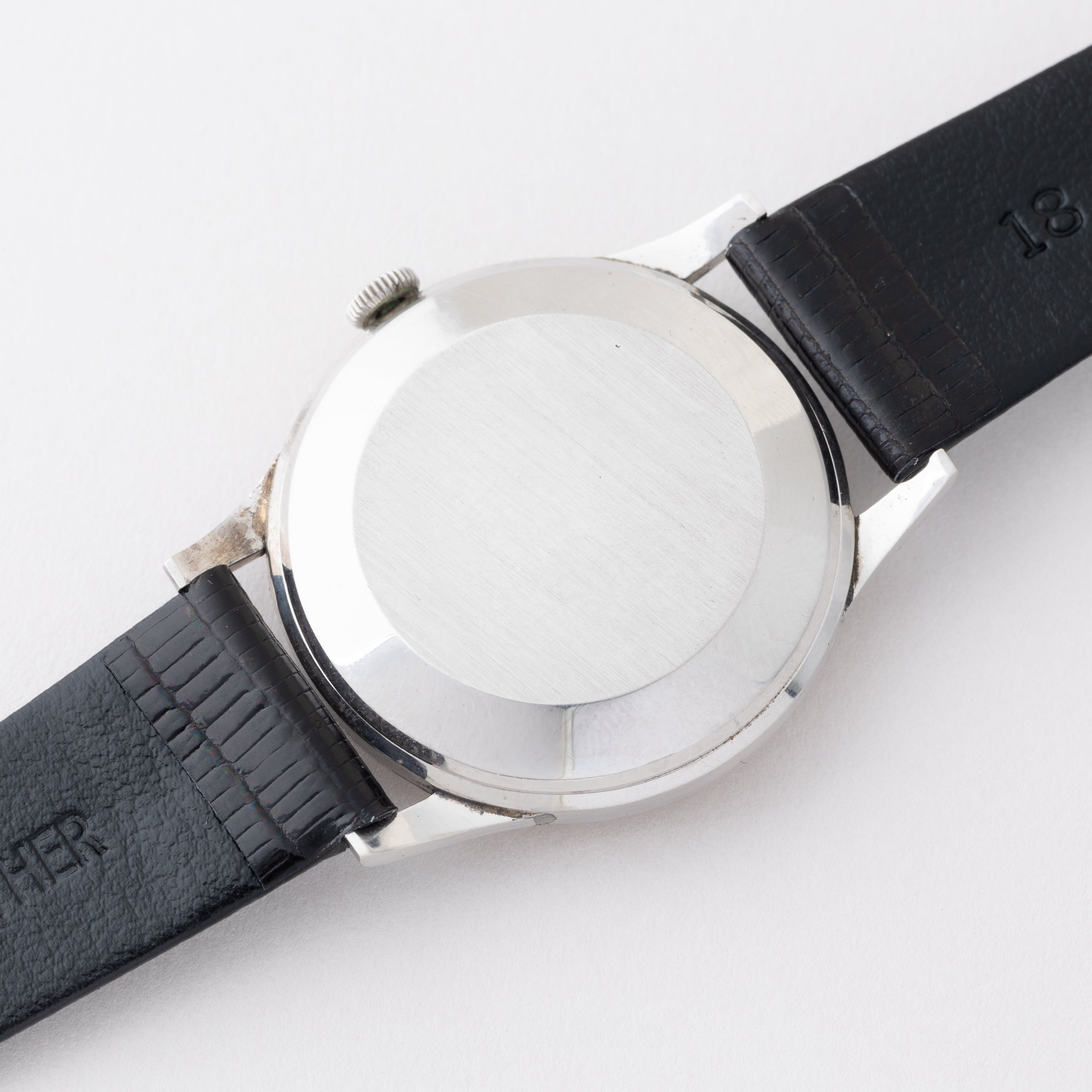 IWC ラウンドケース 1960年製/昭和35年製 寄り目 Cal.8531 砲弾インデックス プラチナケース Ref.140263