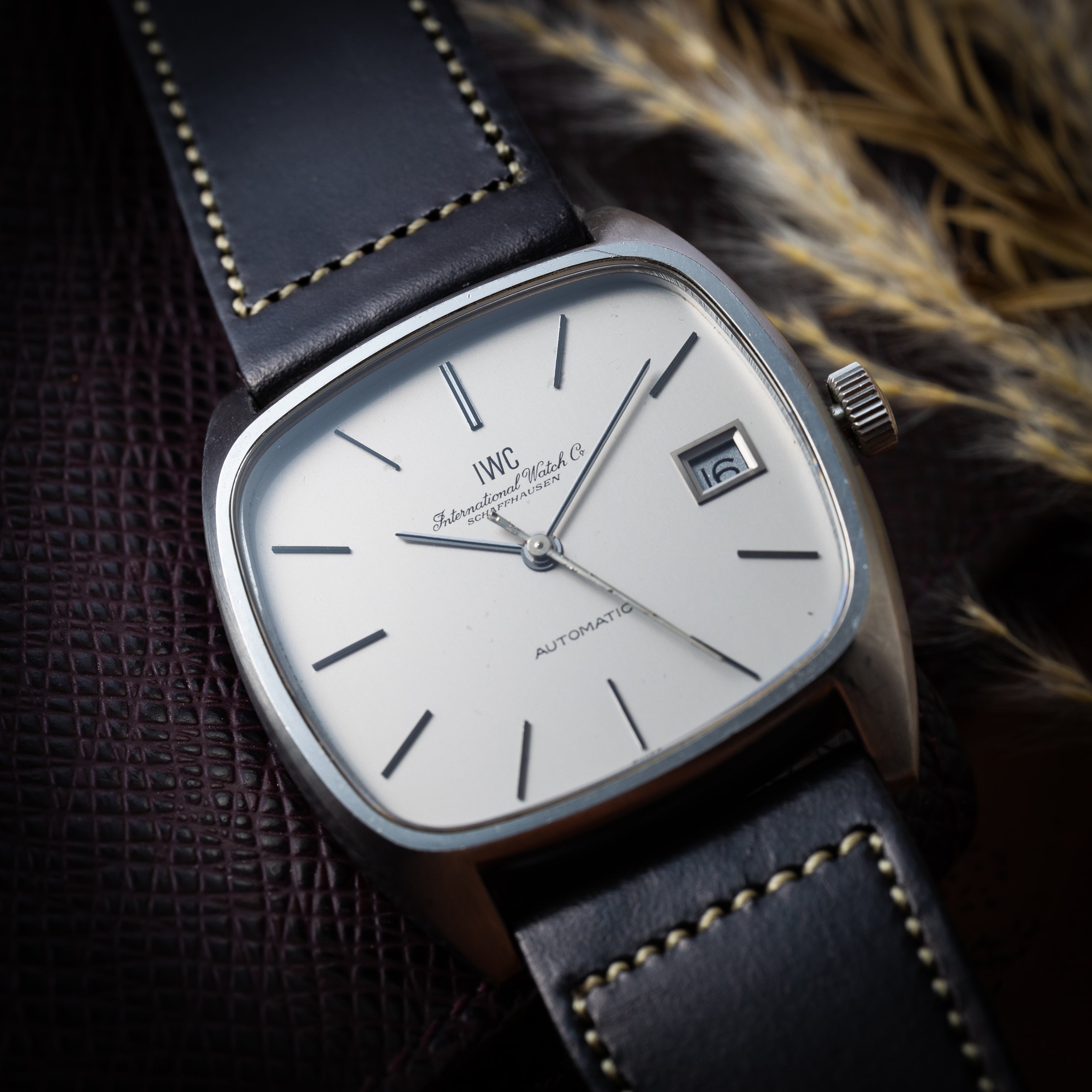 IWC スクエアケース 1978年製 オート Ref.582.379 ルクルトムーブ Cal.3254