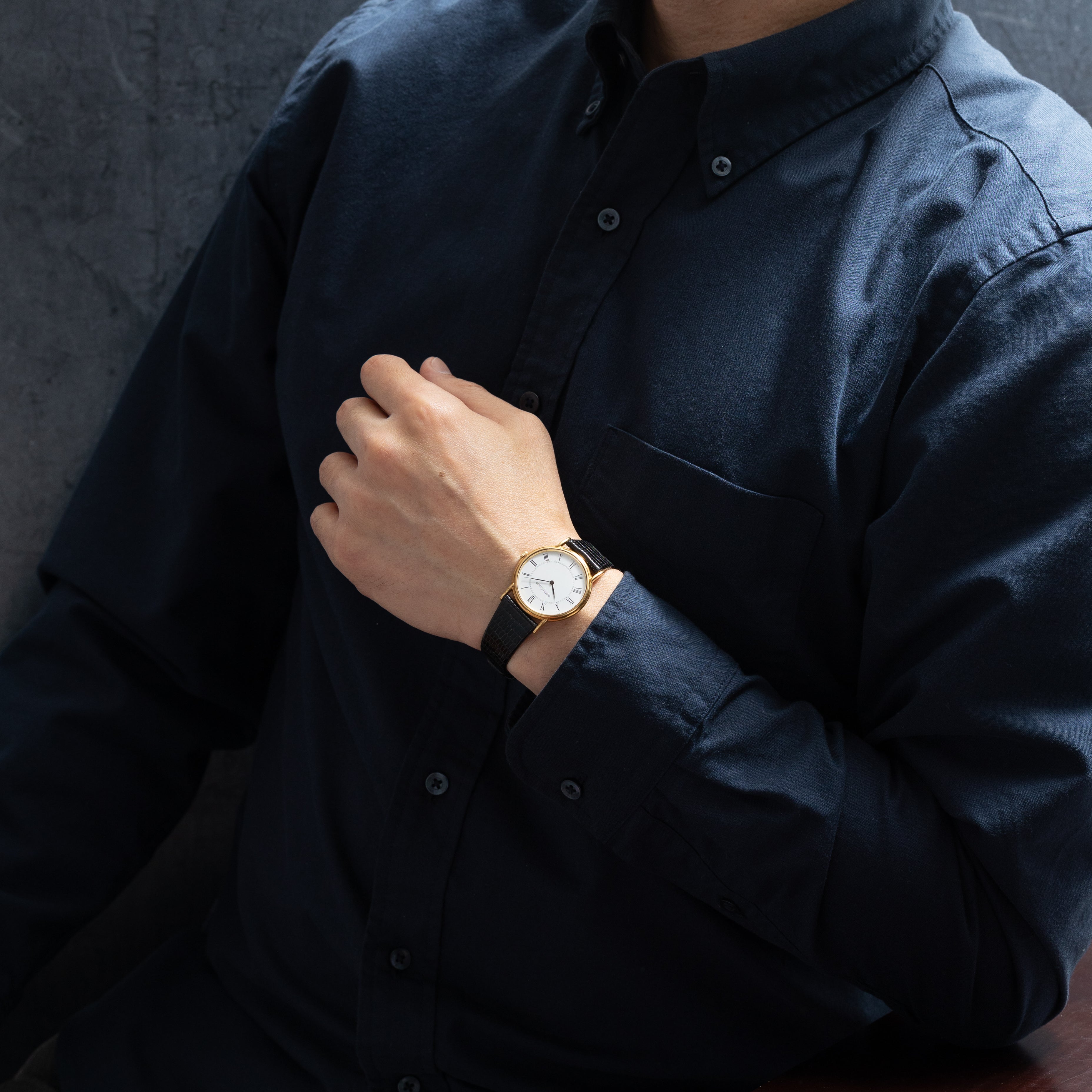 ジャガールクルト 1970年代製 18金無垢ラウンドケース ローマンダイヤル