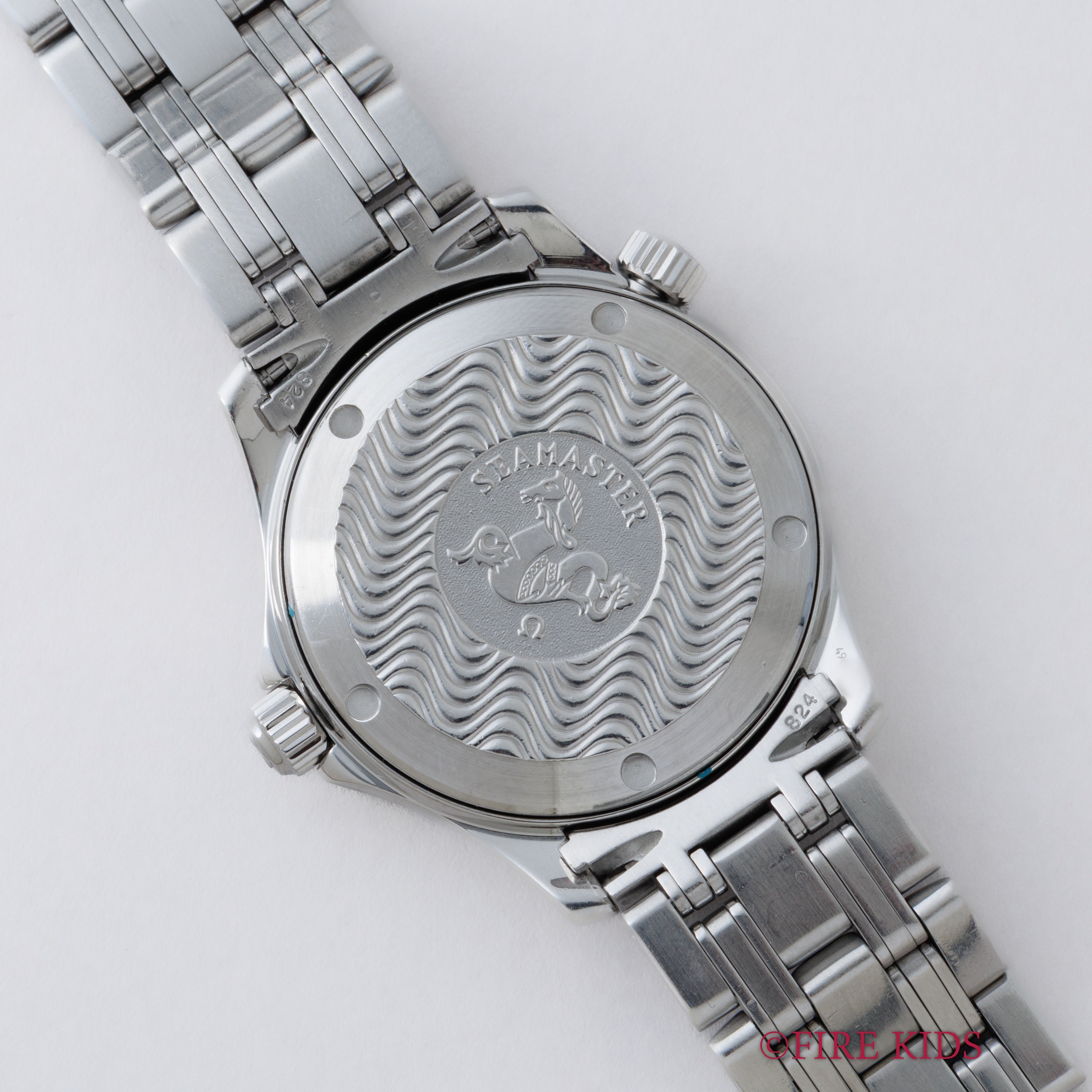 オメガ シーマスター プロフェショナル300m 36㎜ケース 1990年代製 自動巻クロノメーター 純正ブレス 箱付