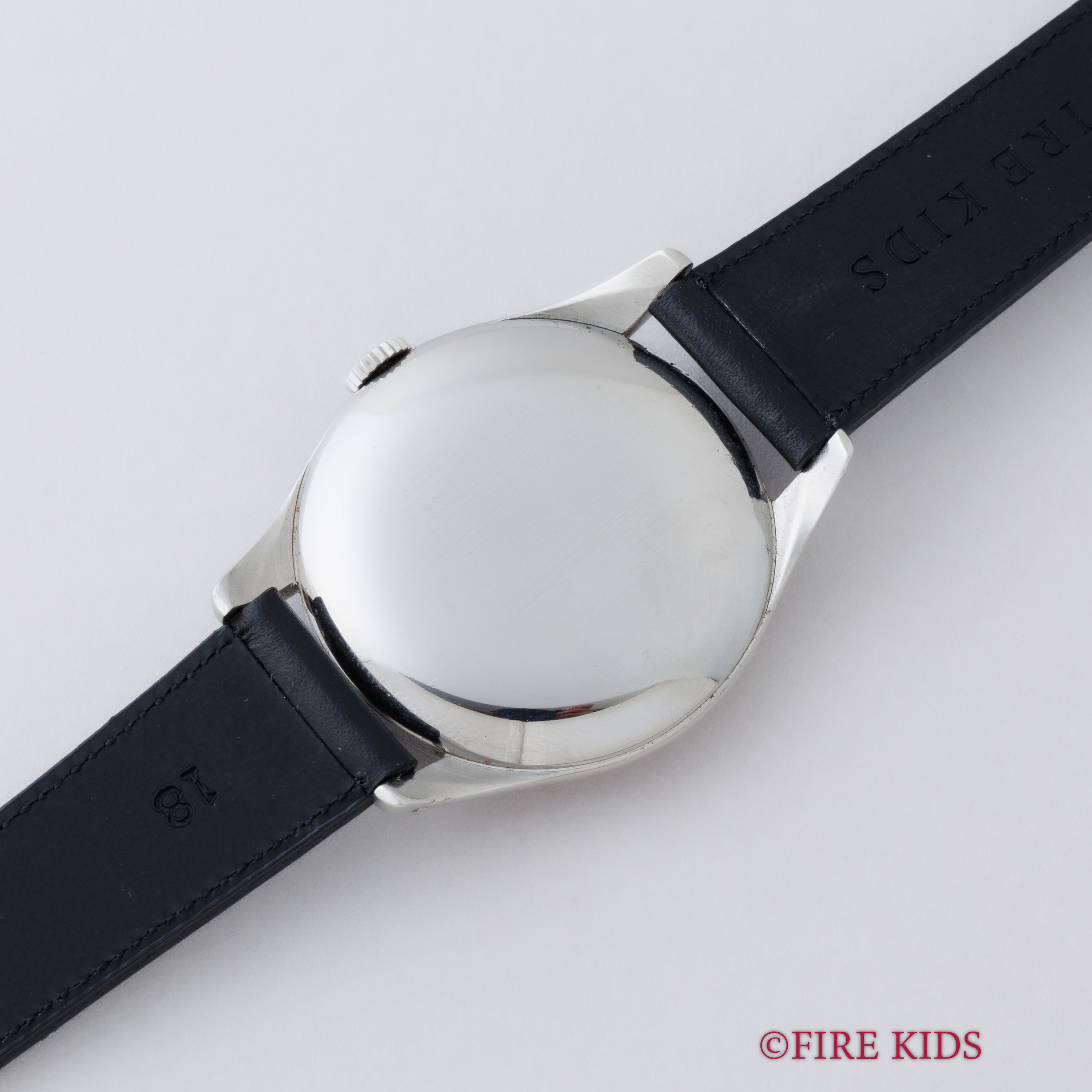 オメガ 30mmキャリバー 37㎜ビックケース 1947年製 手巻 Cal.30T2SC アラビアダイヤル