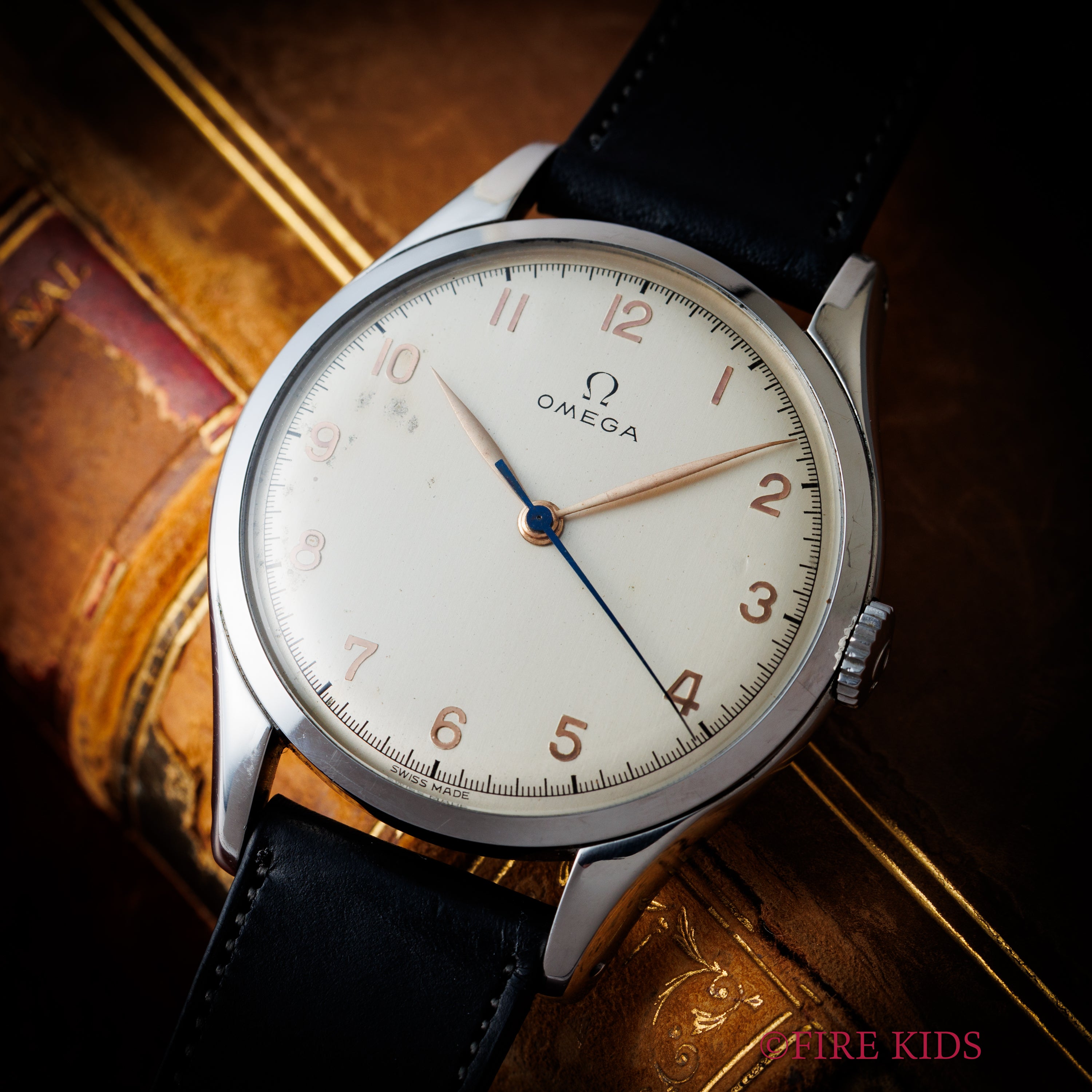 オメガ 30mmキャリバー 37㎜ビックケース 1947年製 手巻 Cal.30T2SC アラビアダイヤル