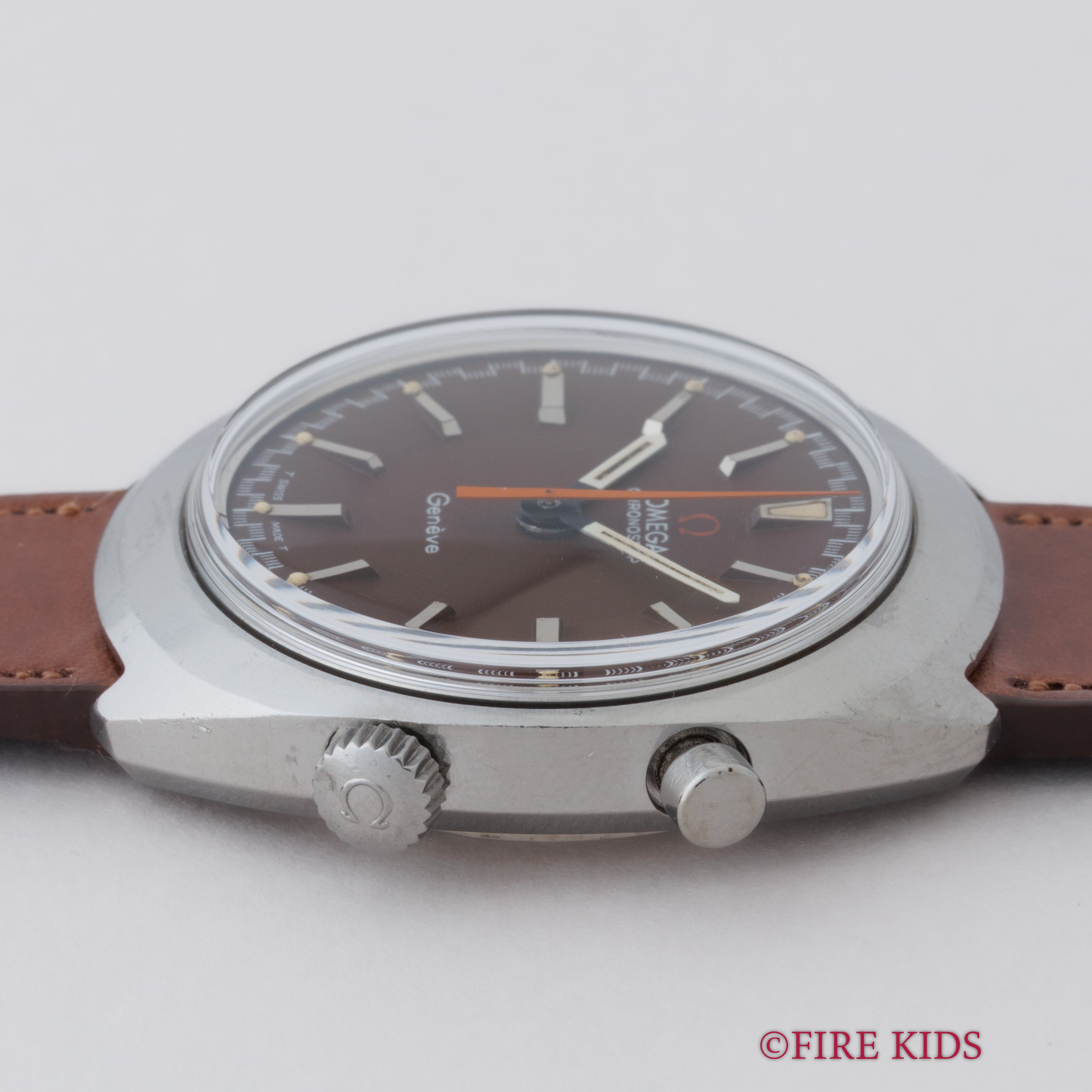 オメガ クロノストップ 1968年製 Ref.145.009 手巻 Cal.865 希少ブラウンダイヤル