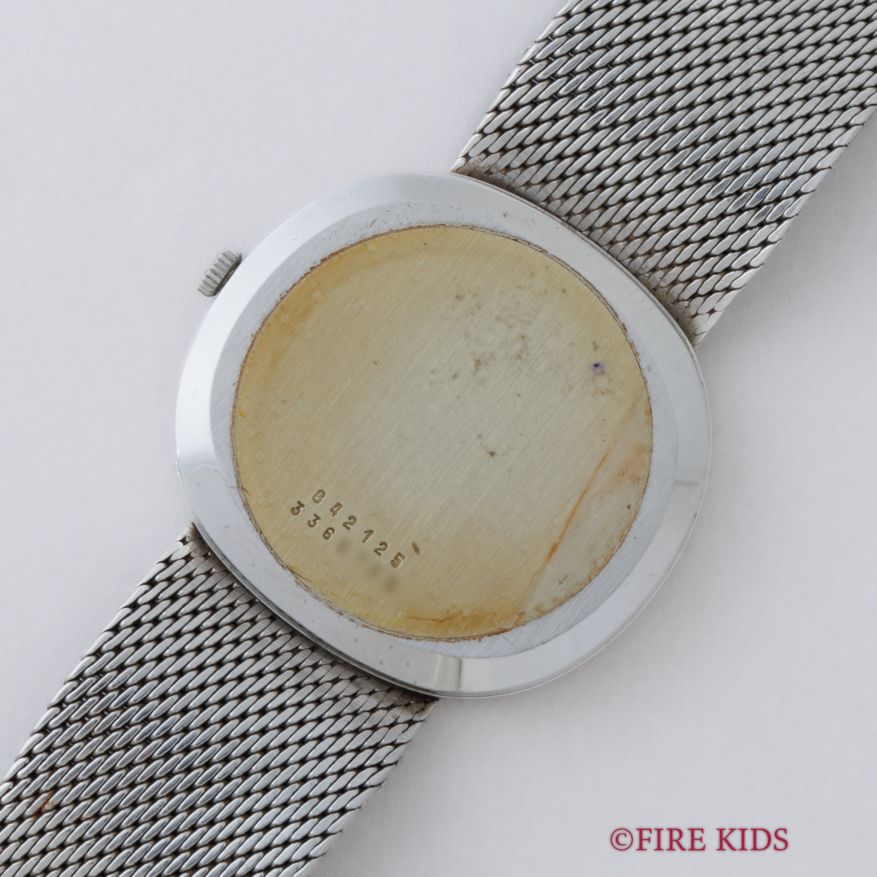 ユニバーサル ジュネーブ 1970年代製 ホワイトローマンダイヤル 一体型ブレス 手巻 Cal.1-42