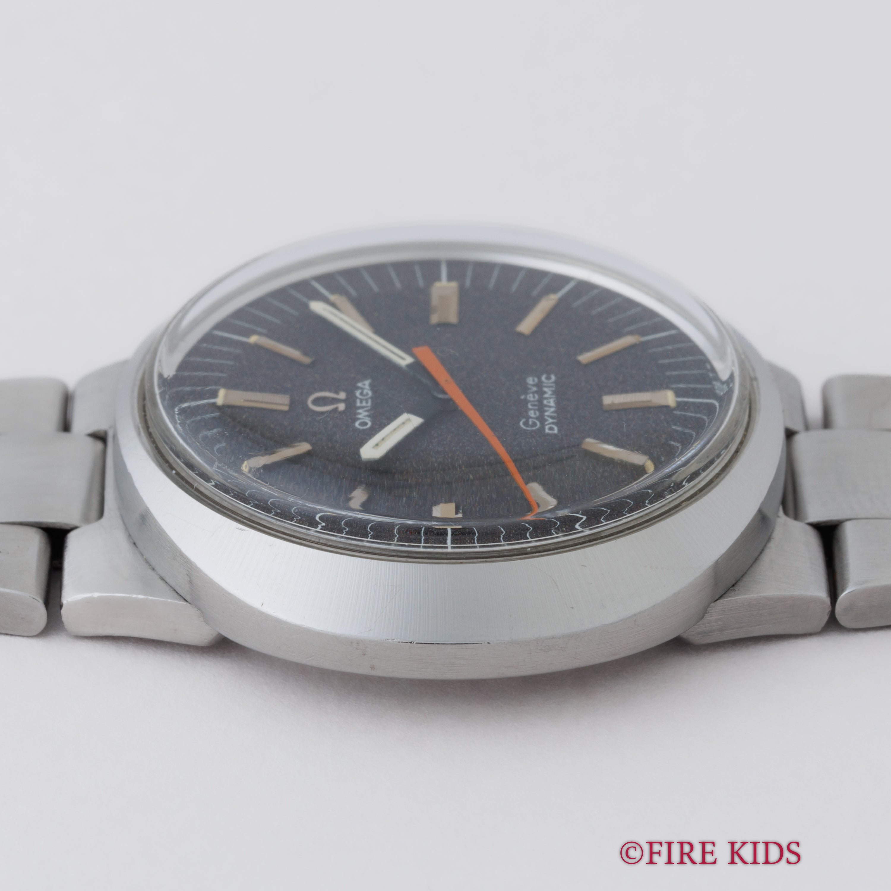 オメガ ジュネーブ ダイナミック 1969年製 ノンデイト 手巻き 純正ブレス付き