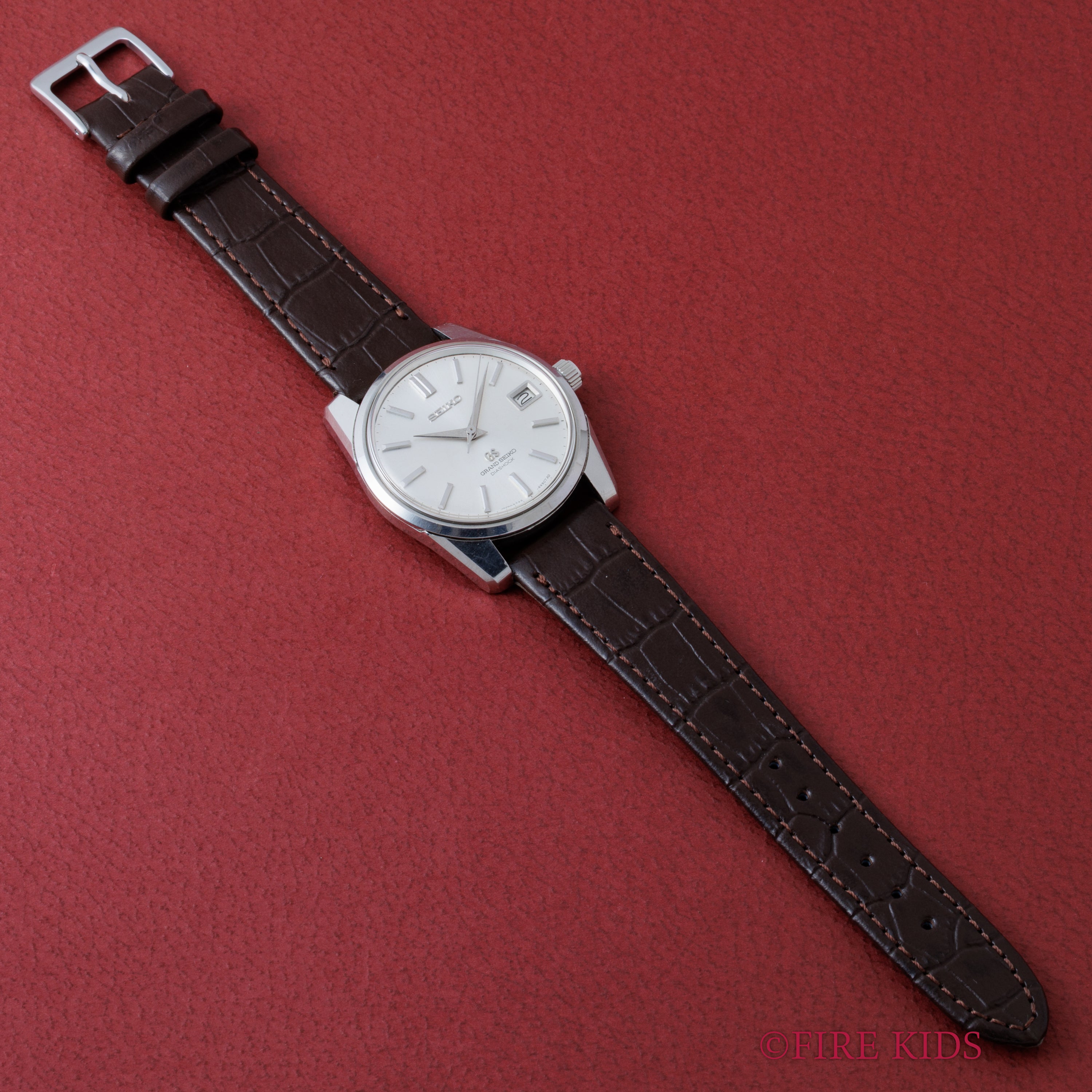 グランドセイコー セカンドモデル後期 1966年製 5722-9990 57GS ライオンメダリオン ロービート手巻