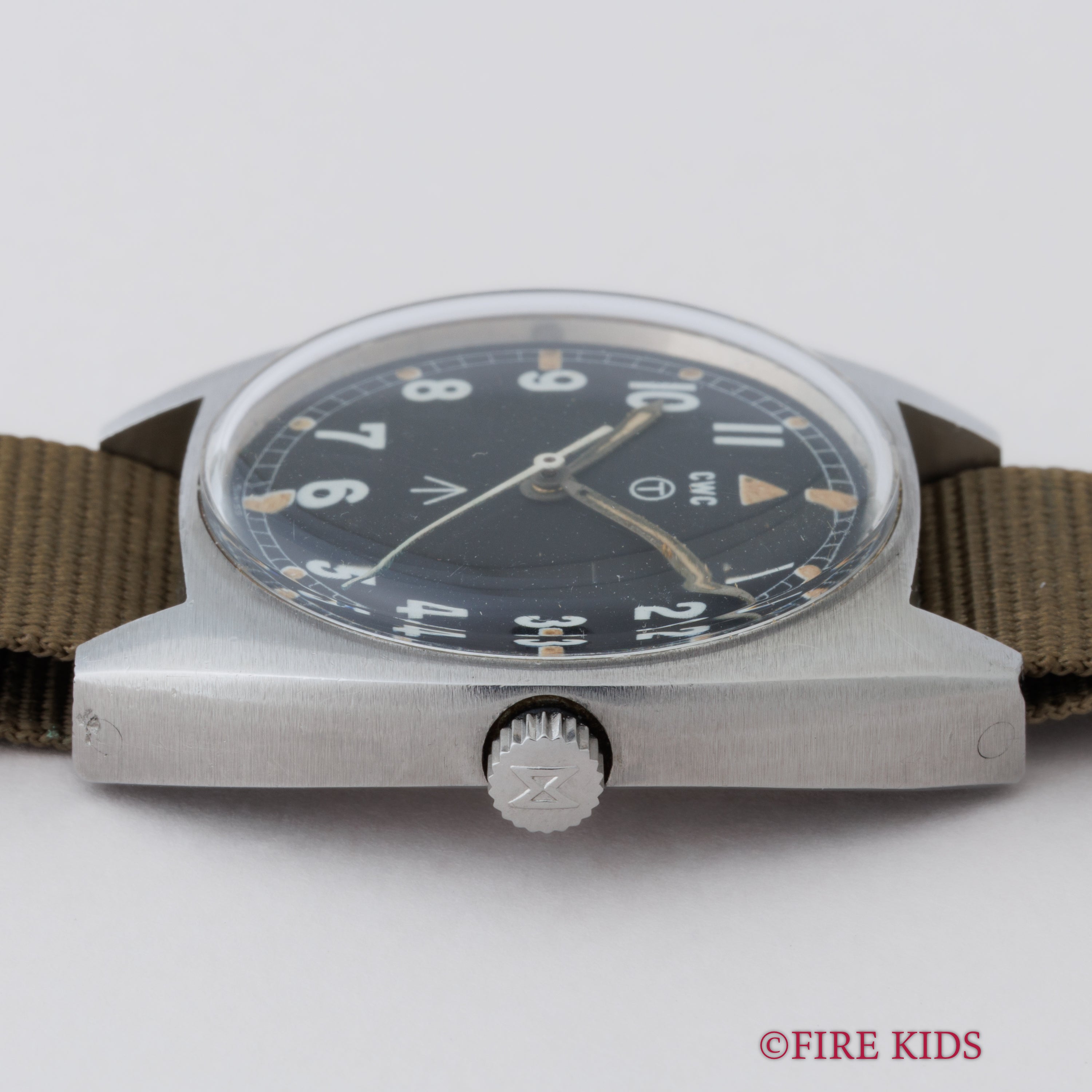 CWC カボットウォッチカンパニー イギリス陸軍軍用時計1979年製 W10 手巻き ブロードアロー