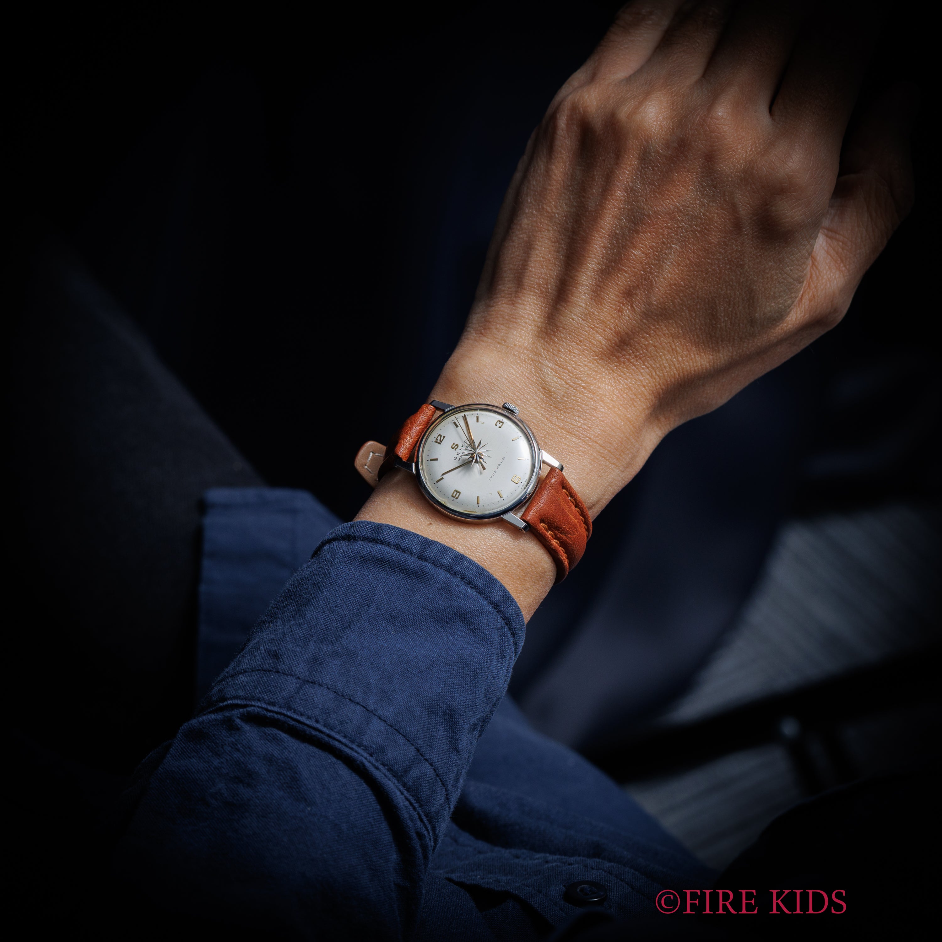 セイコー マーベル 蛇S 1957年製 手巻き 変わり風防