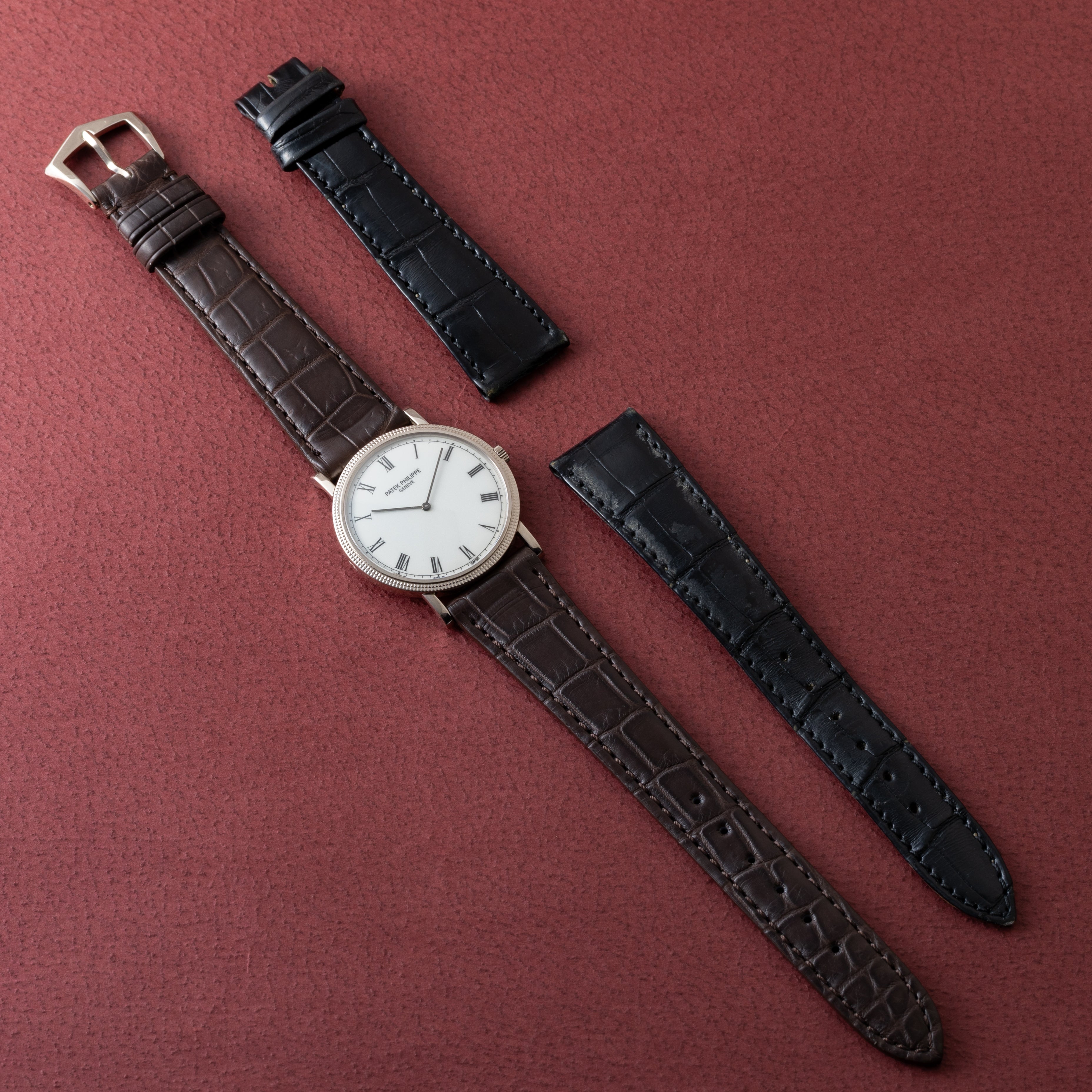 パテックフィリップ 1990年代製 18KWG ラウンドケース ホワイトローマンダイヤル 手巻き 純正中古革ベルト付き