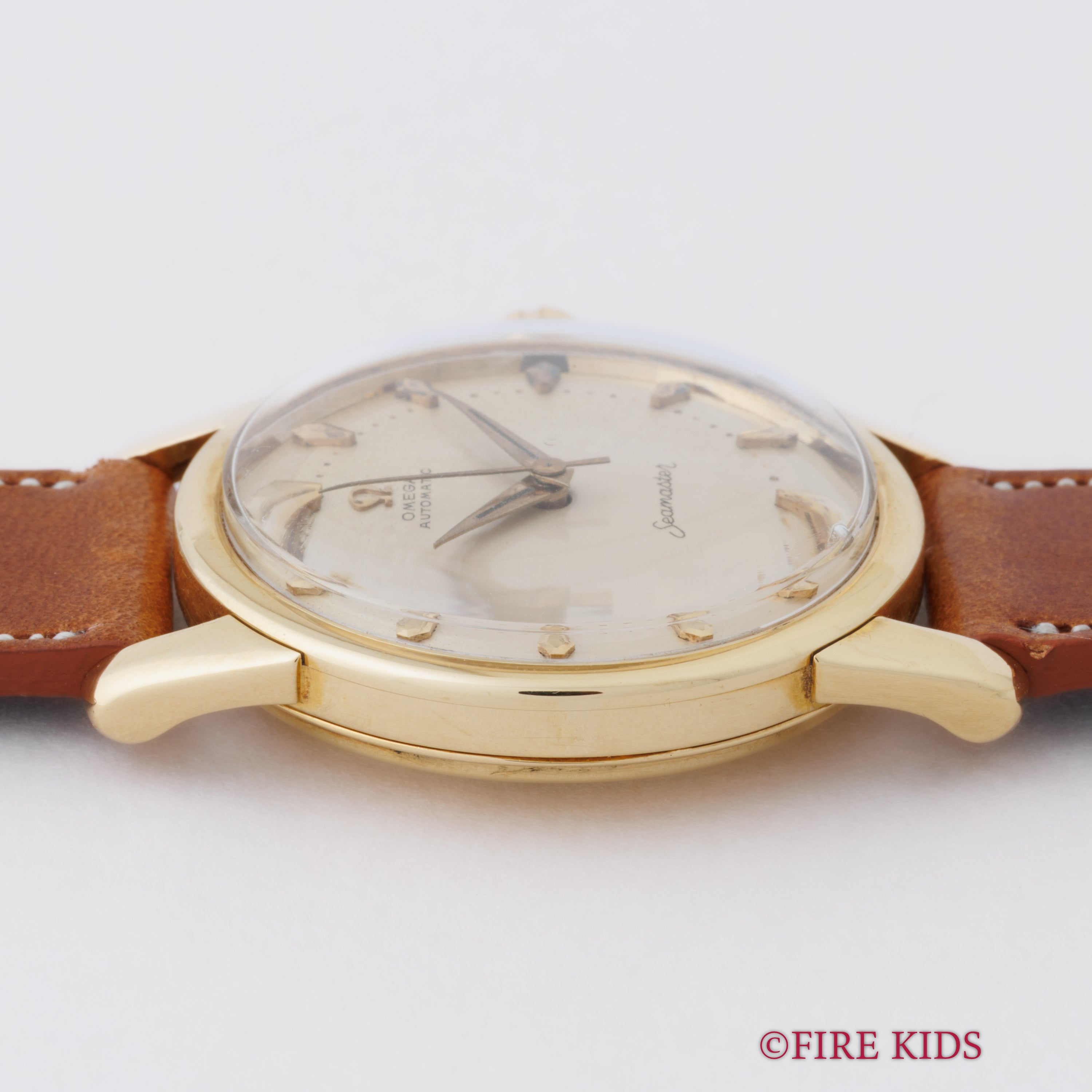 オメガ 18金無垢シーマスター 1958年製 全回転ローター自動巻 Cal.501 ツートンダイヤル