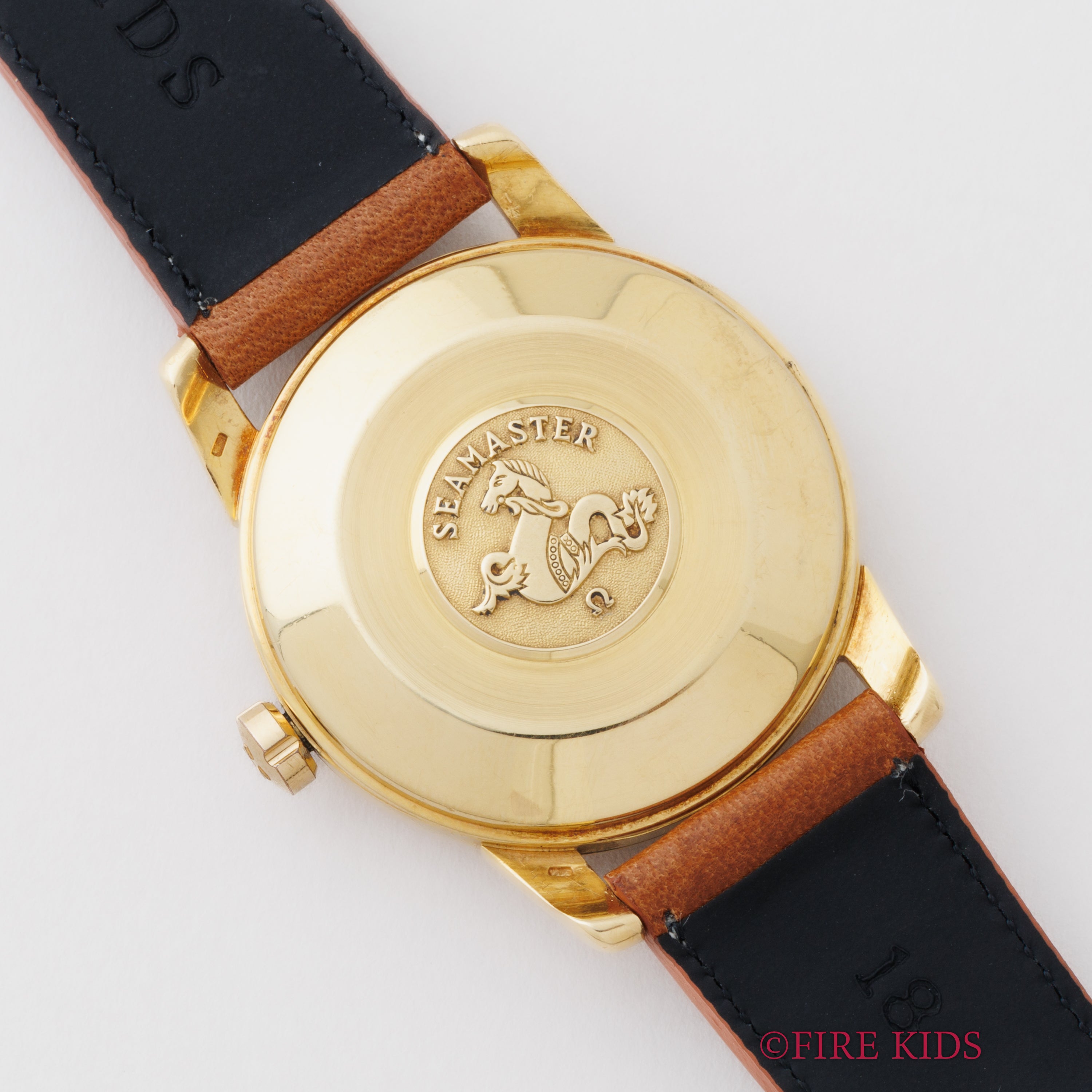 オメガ 18金無垢シーマスター 1958年製 全回転ローター自動巻 Cal.501 ツートンダイヤル