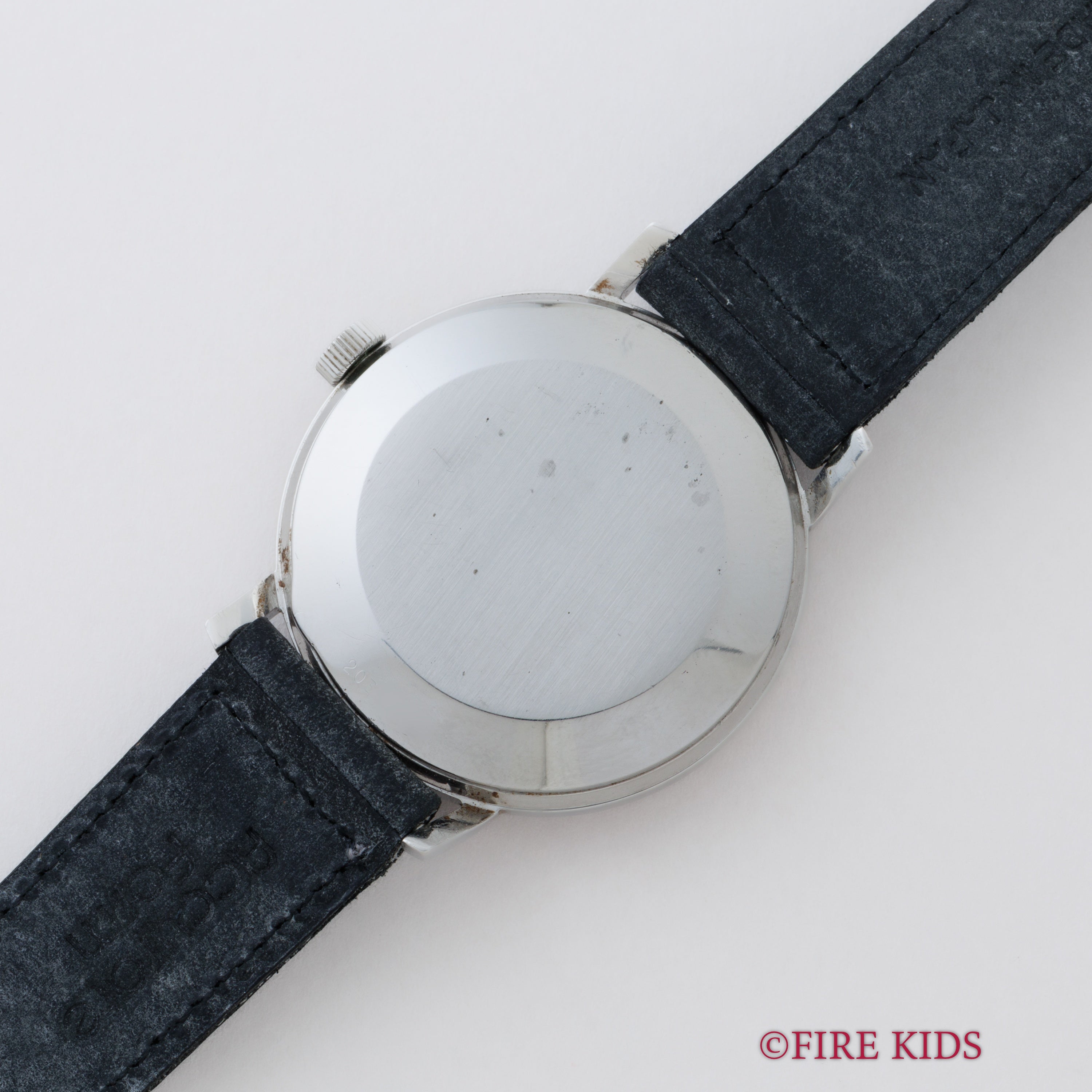 IWC ラウンドケース 1972年製 ペラトン式自動巻き Ref.R818AD Cal.8541B 箱付き