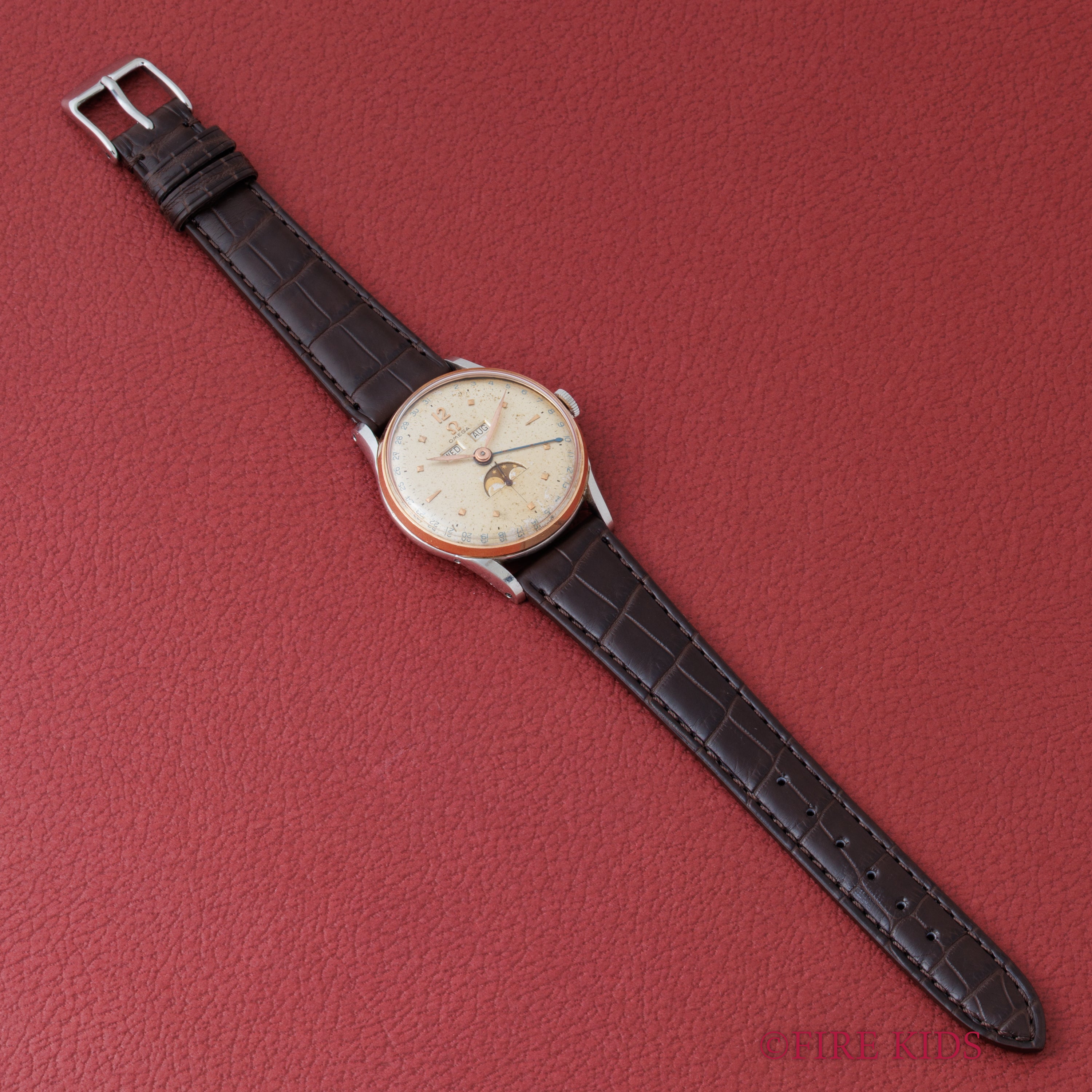 オメガ 18金無垢ピンクゴールド コスミックトリプルカレンダー ムーンフェイズ 1948年製 創立100周年モデル Cal.381