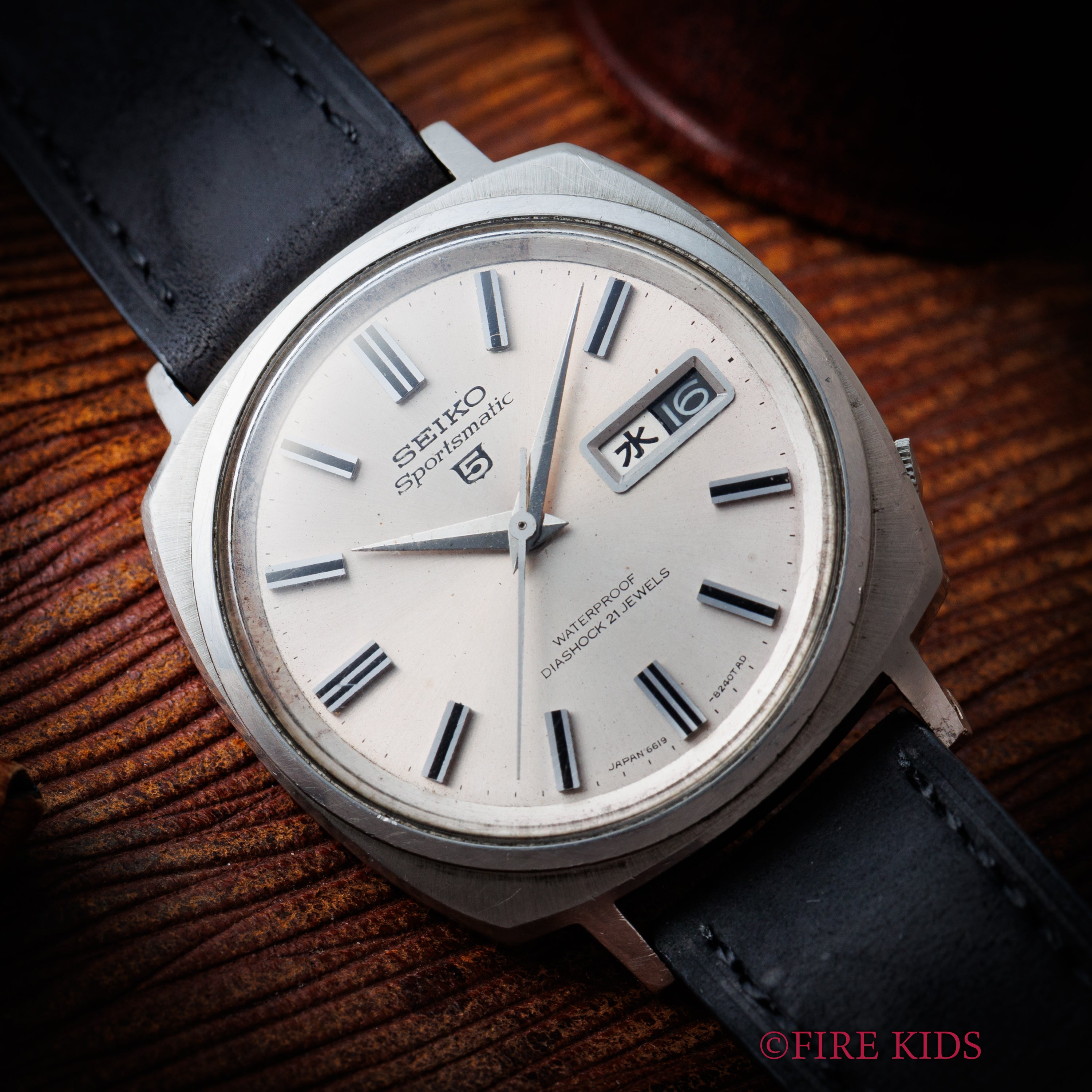 セイコー 5スポーツマチック クッション型ケースRef.6619-8190 イルカマーク 自動巻 Cal.410