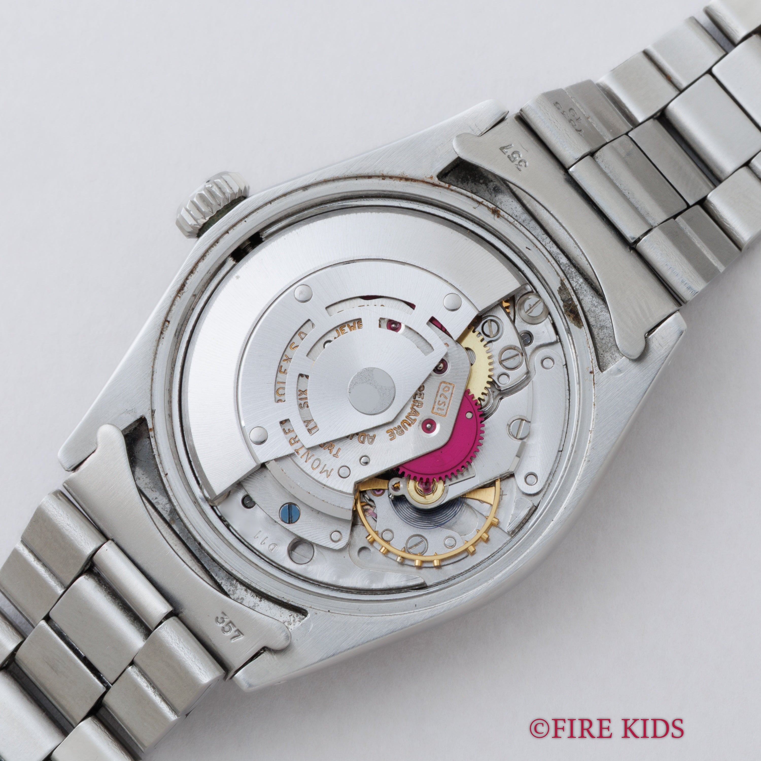 ロレックス 1970年製 オイスターパーペチュアルデイト Ref.1500 グレーダイヤル 純正巻きブレス