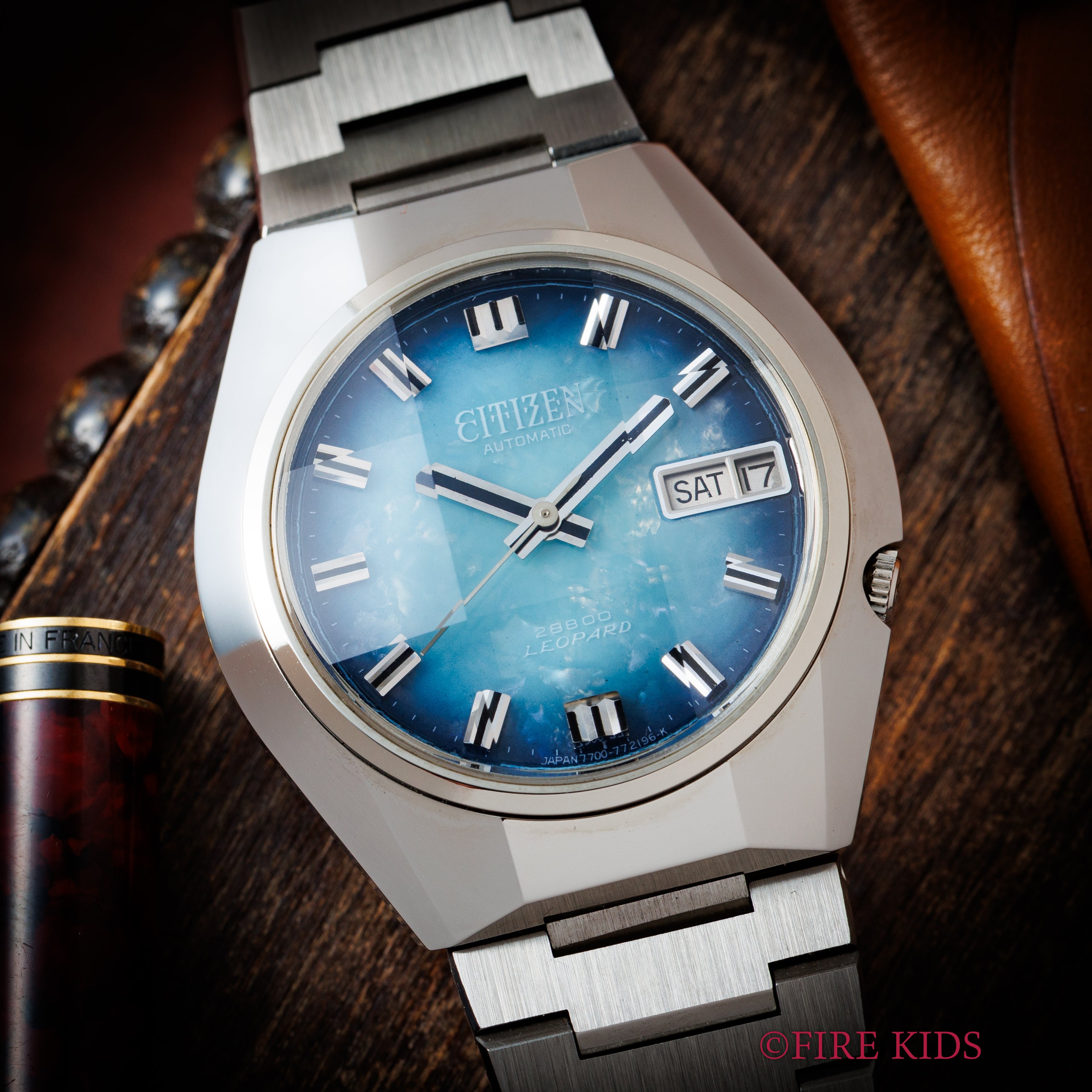 シチズン レオパール 1974年製 カットガラス グラデーションダイヤル タグ付き