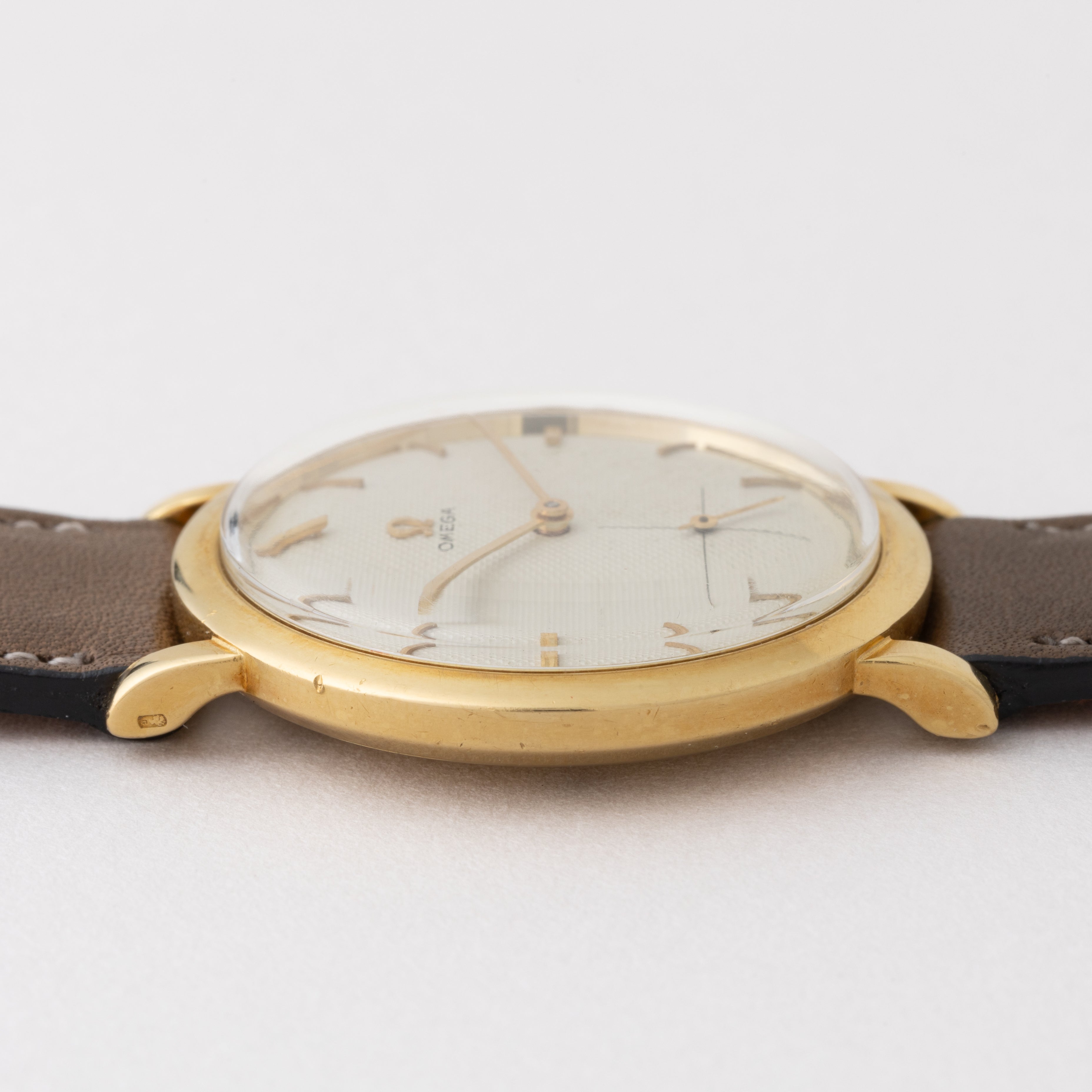 オメガ 18金無垢 ギョウシェダイヤル 1956年~1957年製 Ref.14367 スモールセコンド