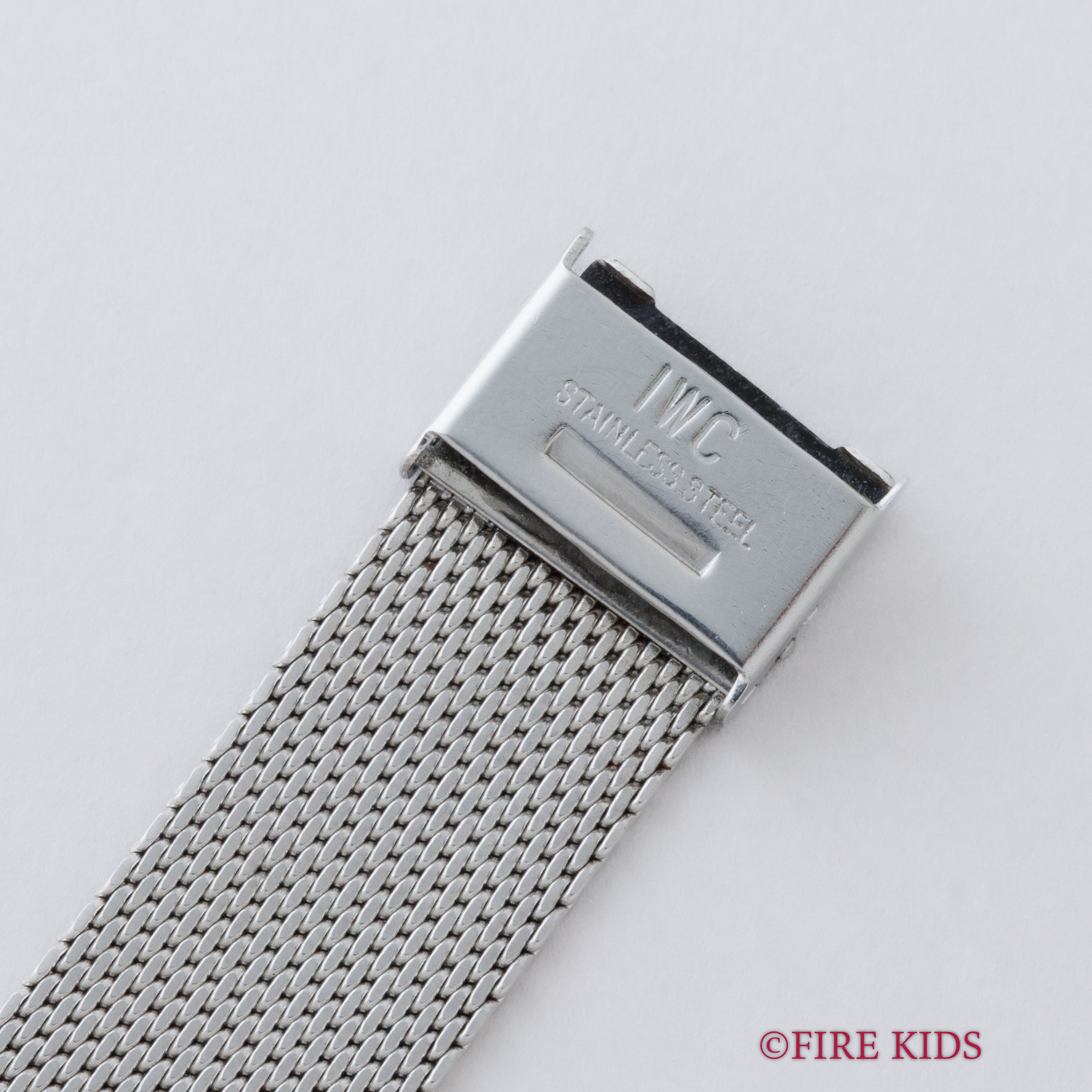 IWC ラウンド 1970年製(昭和45年製) Cal.89 手巻き オールドインター R810 純正メッシュブレス付