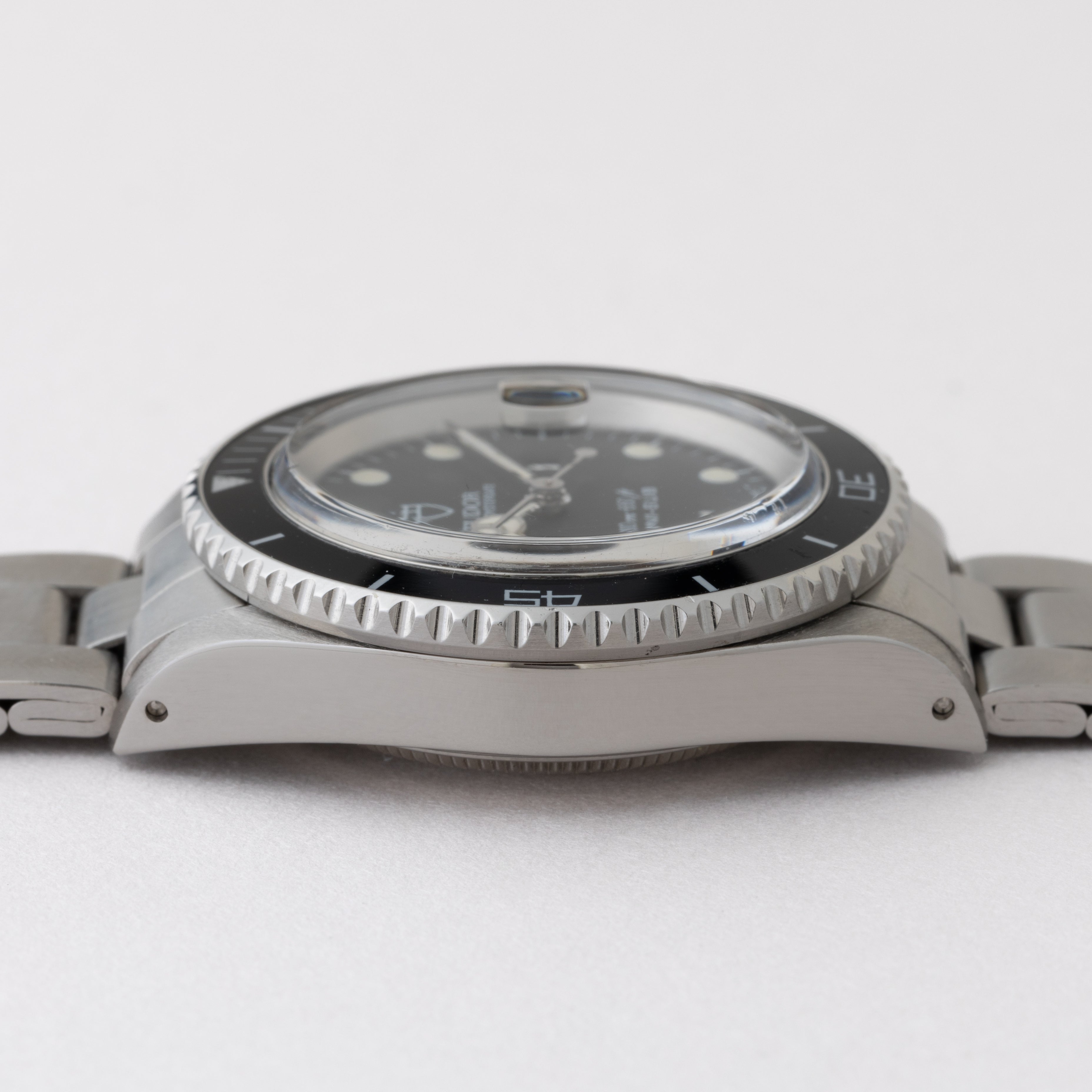 チューダー ミニサブ MINI-SUB 1992年製 王冠リューズ 3連オイスターブレス Ref.73090ブラック