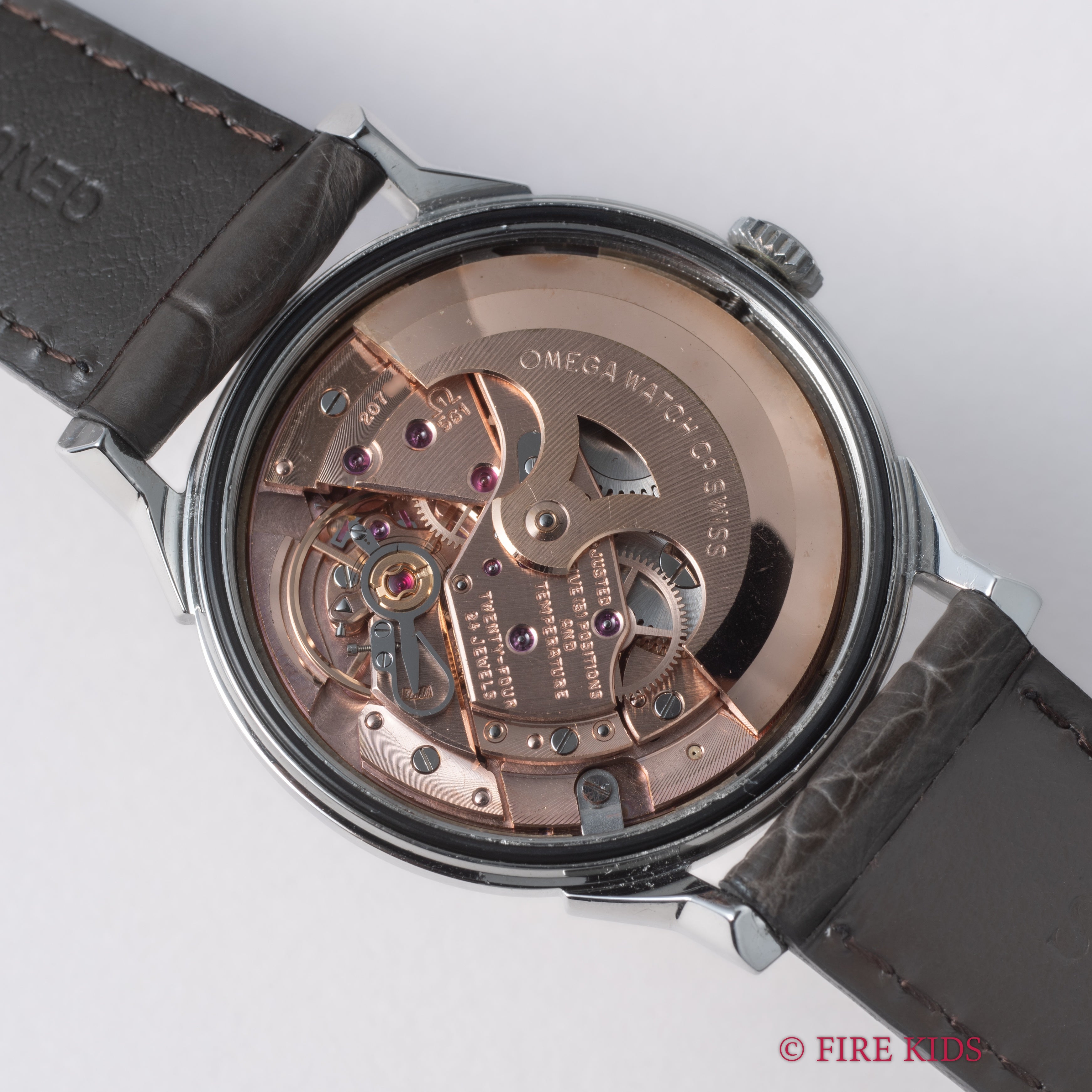 オメガ コンステレーション 1963年製 Ref.168.005 シルバーダイヤル 自動巻クロノメーター